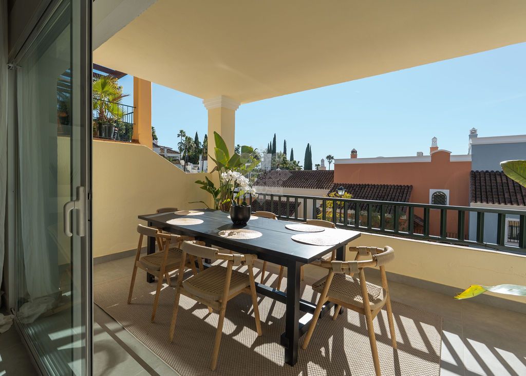 Town House in Los Naranjos Golf, Marbella