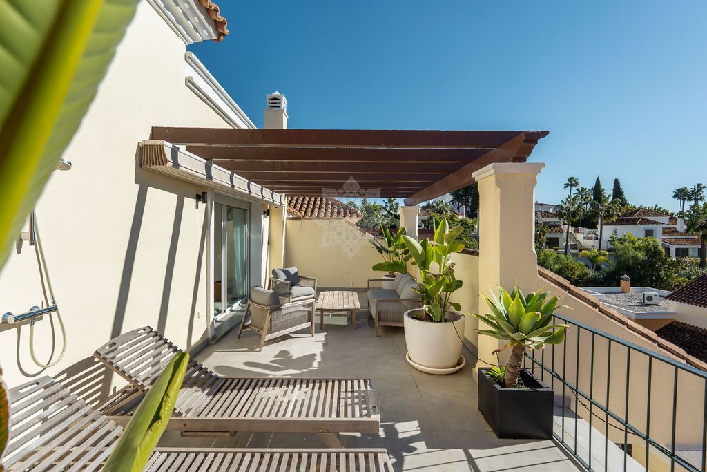 Town House in Los Naranjos Golf, Marbella