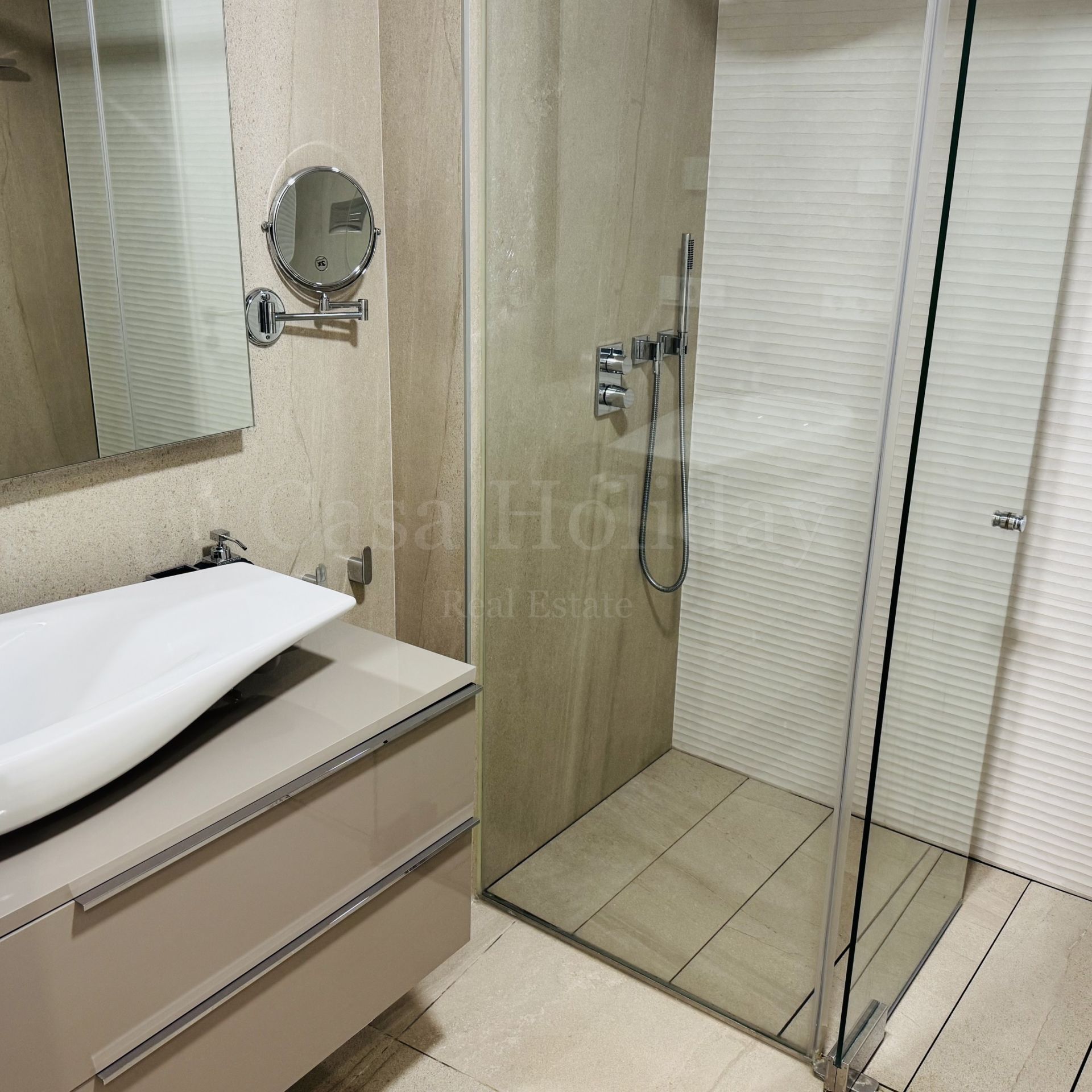 Ground Floor Apartment in The Edge, Estepona