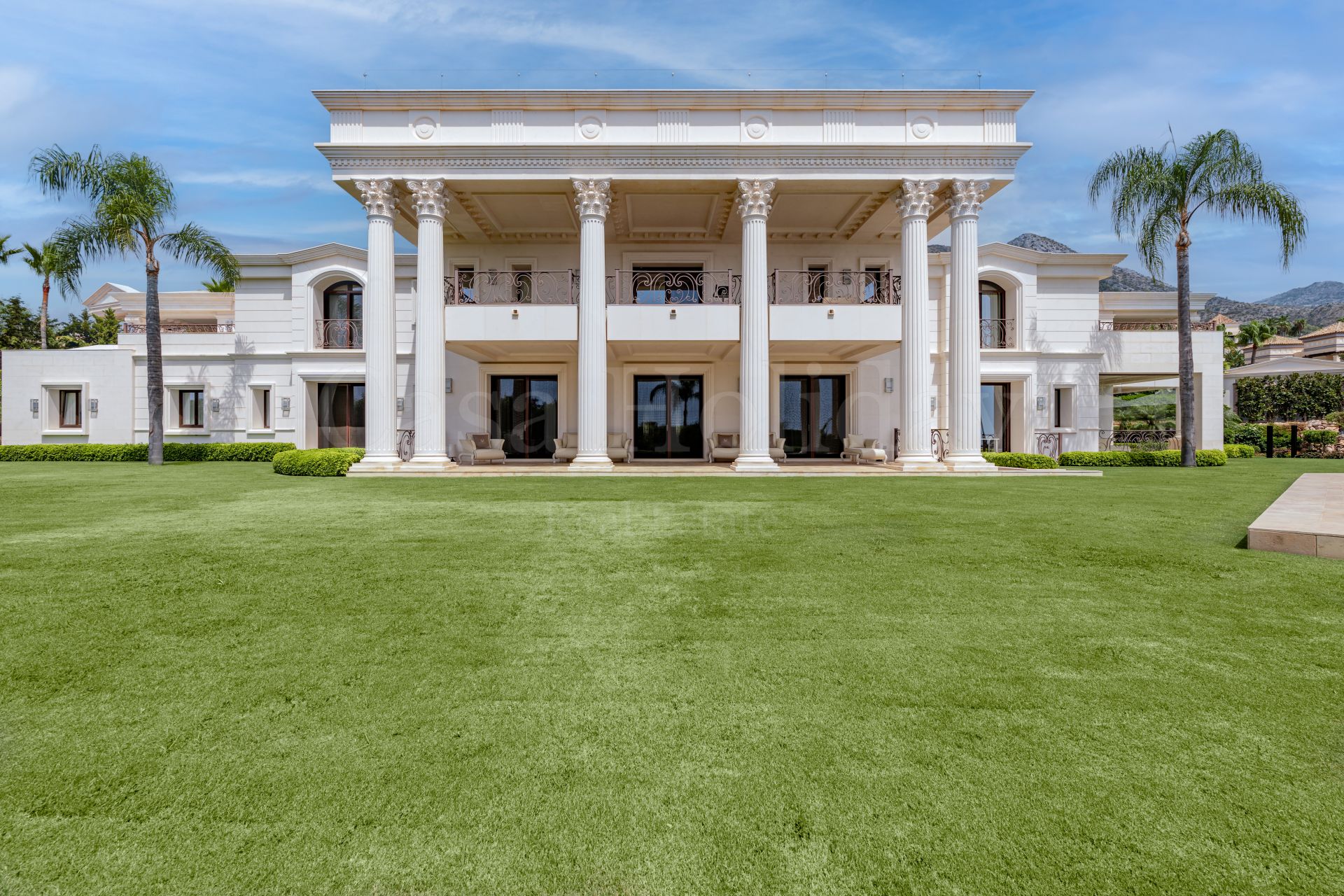 Villa in Sierra Blanca, Marbella