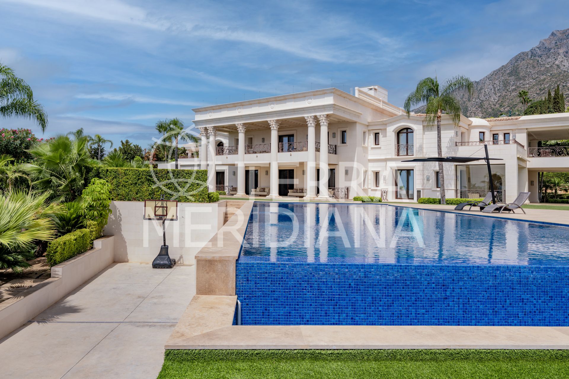 Villa in Sierra Blanca, Marbella