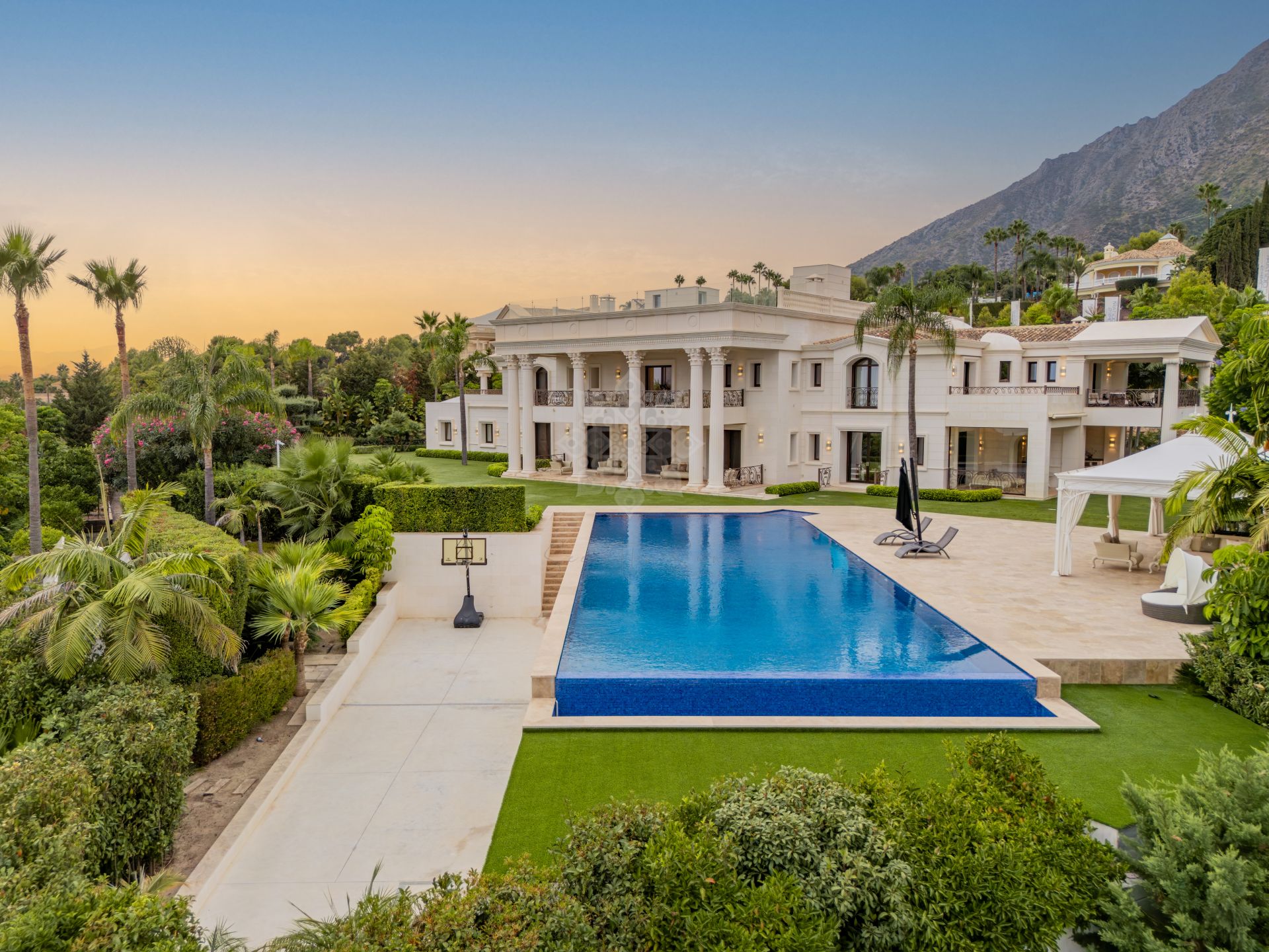 Villa in Sierra Blanca, Marbella