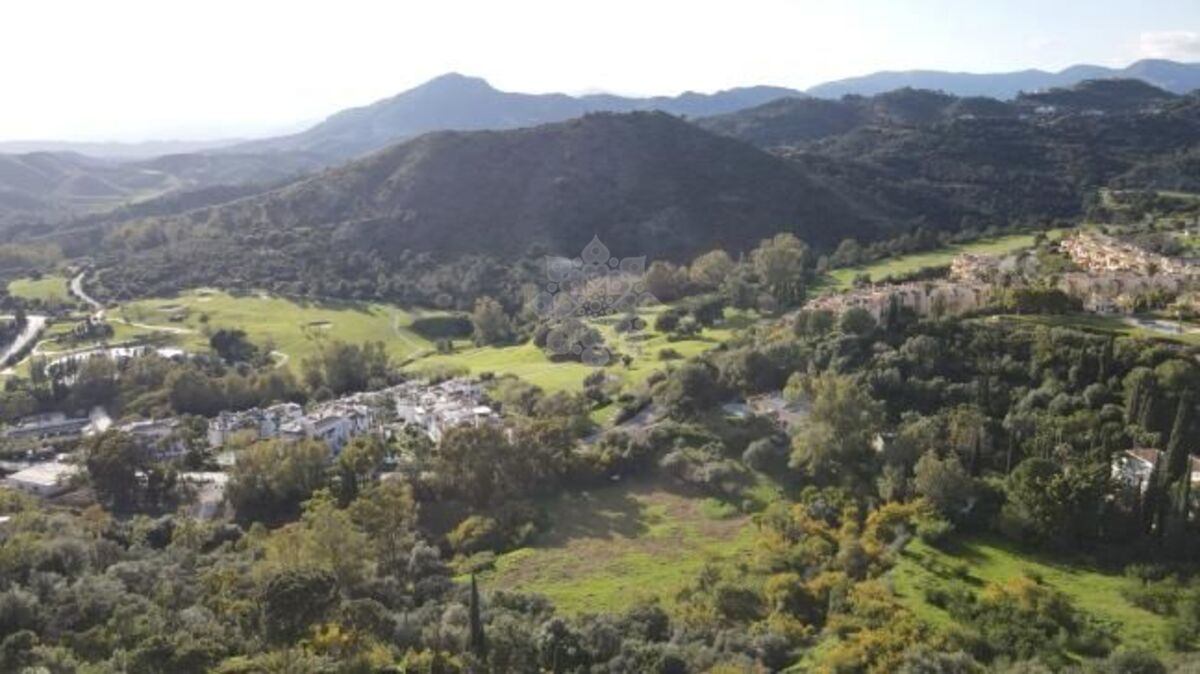 Parcela en Puerto del Almendro, Benahavis