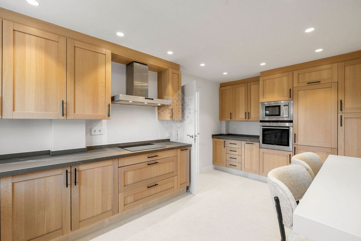 Town House in Nueva Andalucia, Marbella