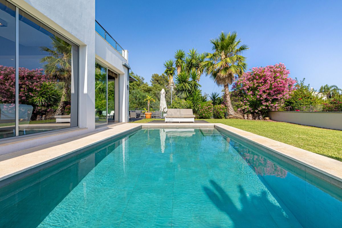 Villa in El Rosario, Marbella