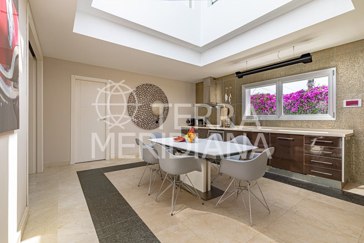 Villa in El Rosario, Marbella