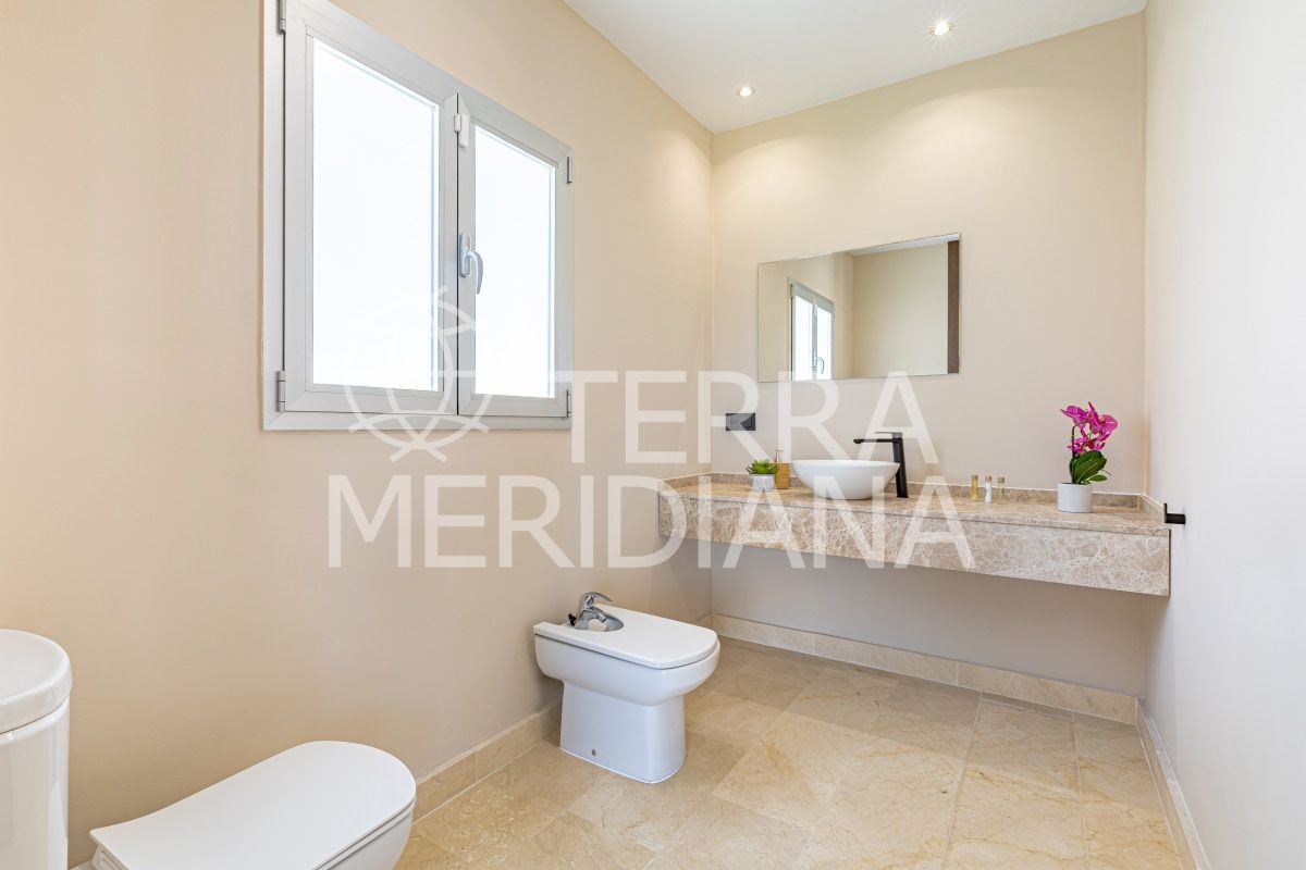 Villa in El Rosario, Marbella