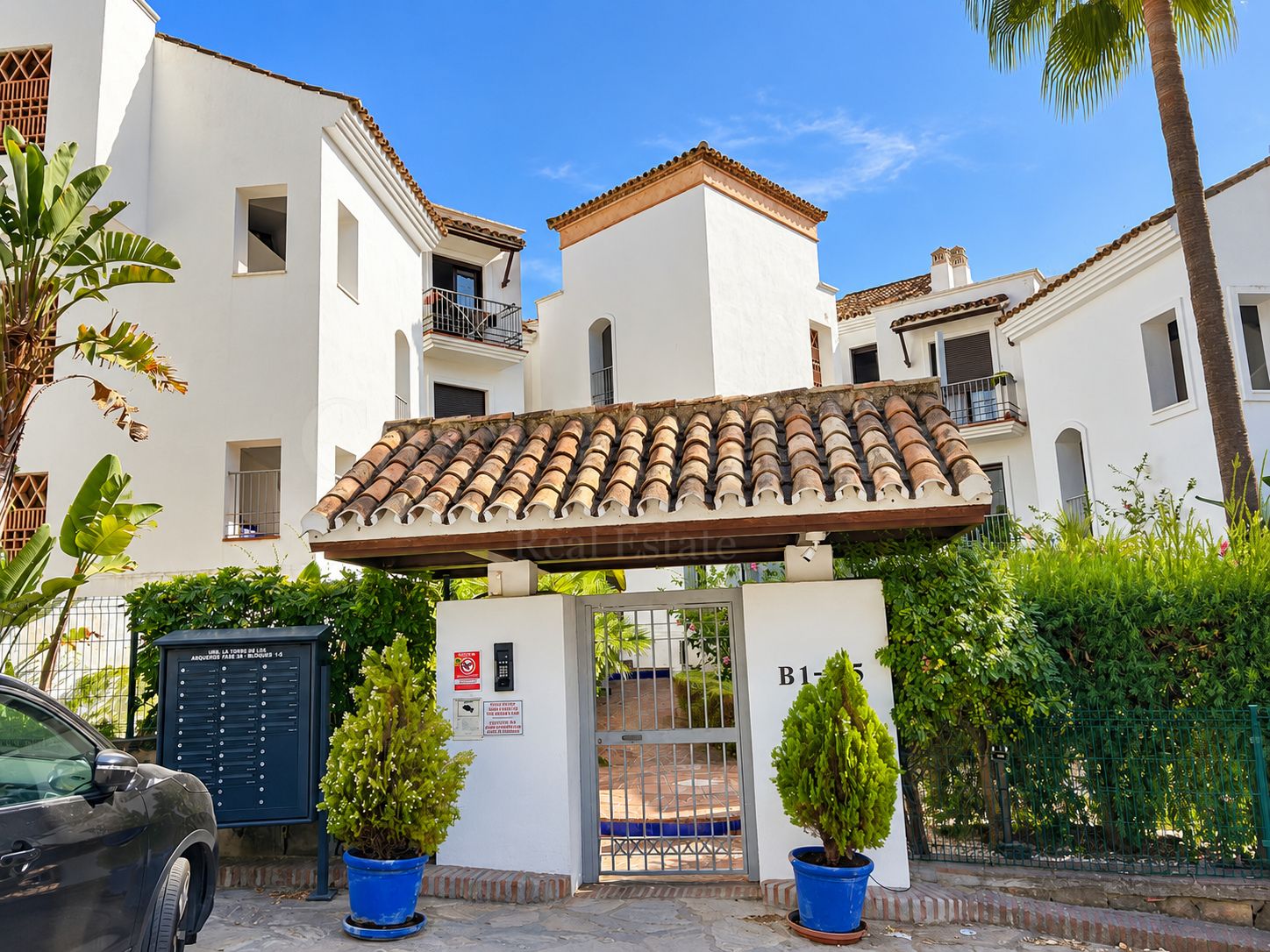Apartamento en Los Arqueros, Benahavis