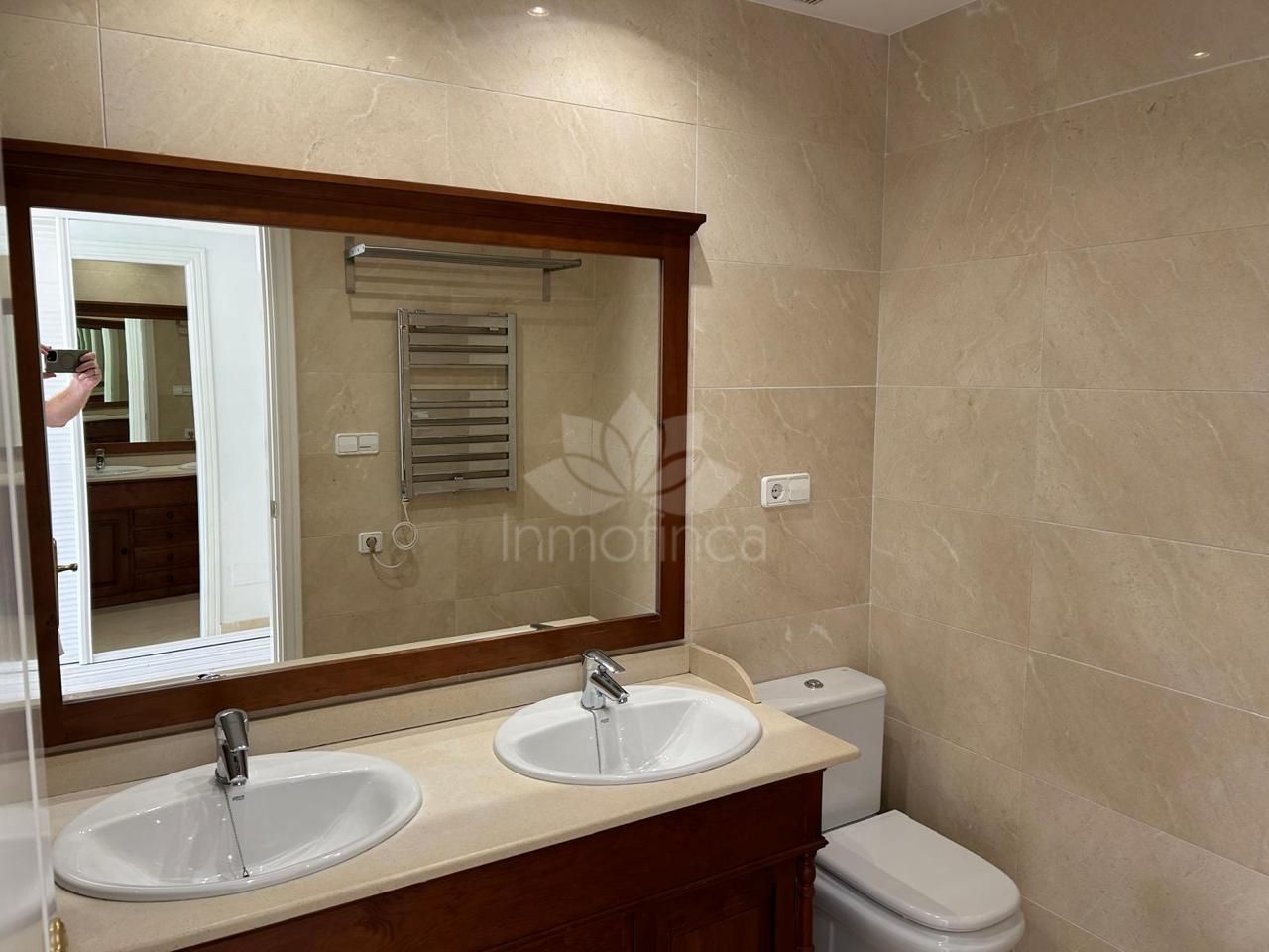 Apartment in Los Arqueros, Benahavis