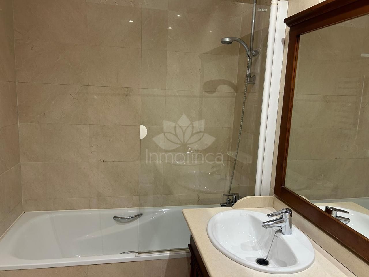 Apartment in Los Arqueros, Benahavis