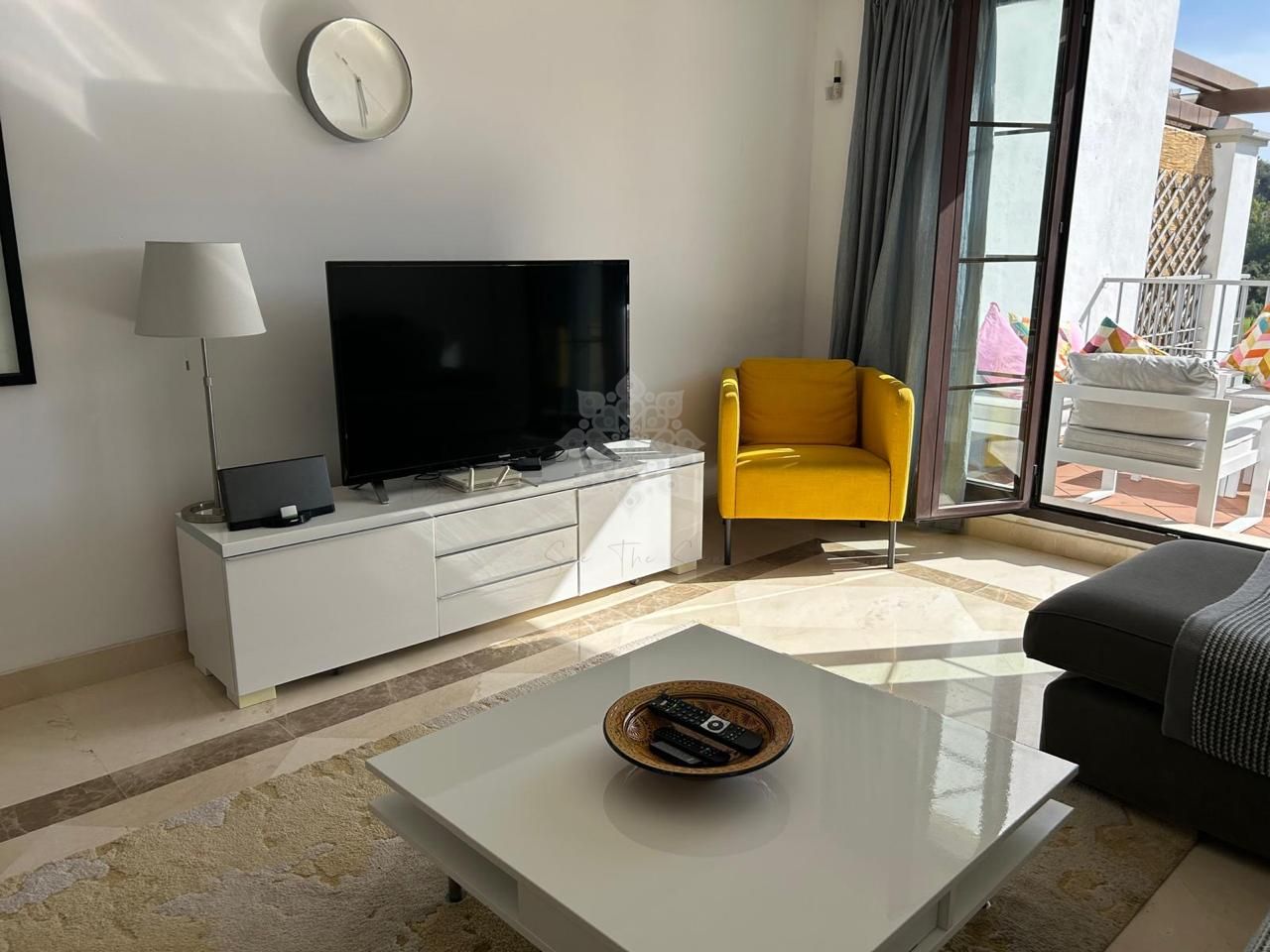 Apartment in Los Arqueros, Benahavis