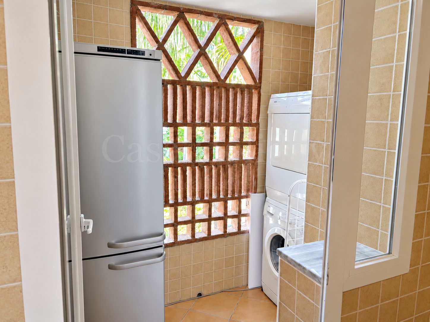 Apartamento en Los Arqueros, Benahavis