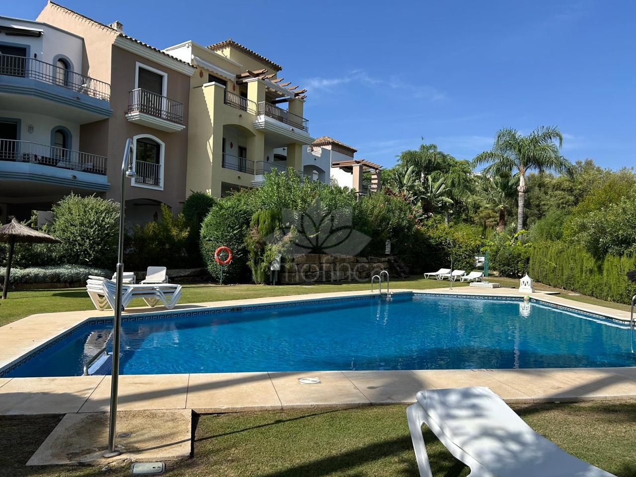 Apartment in Los Arqueros, Benahavis