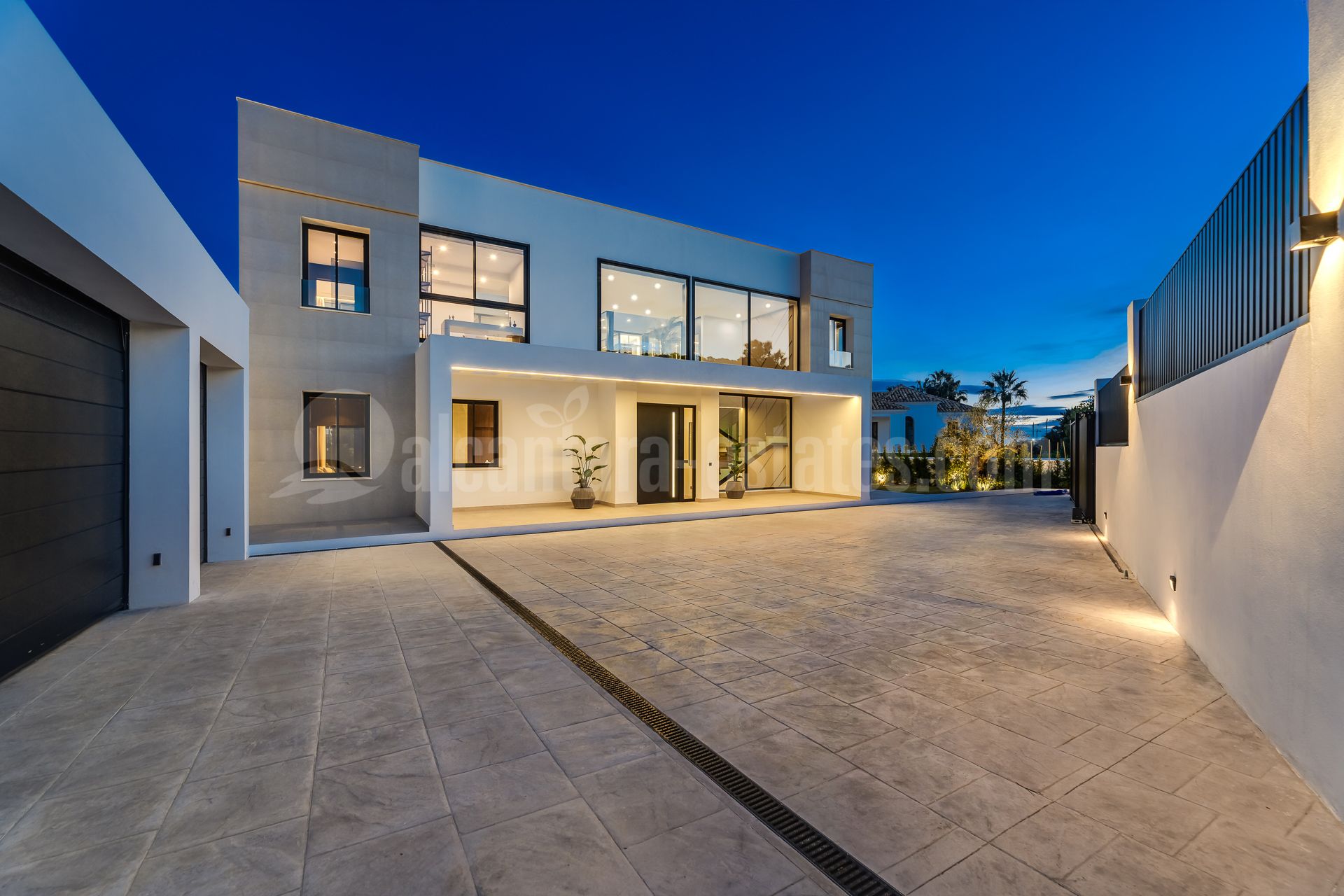 Villa in El Madroñal, Benahavis