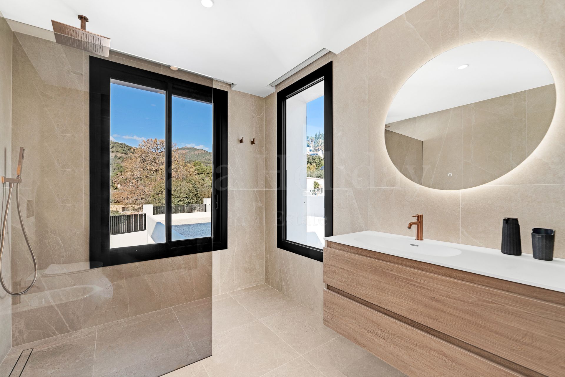 Villa en El Madroñal, Benahavis