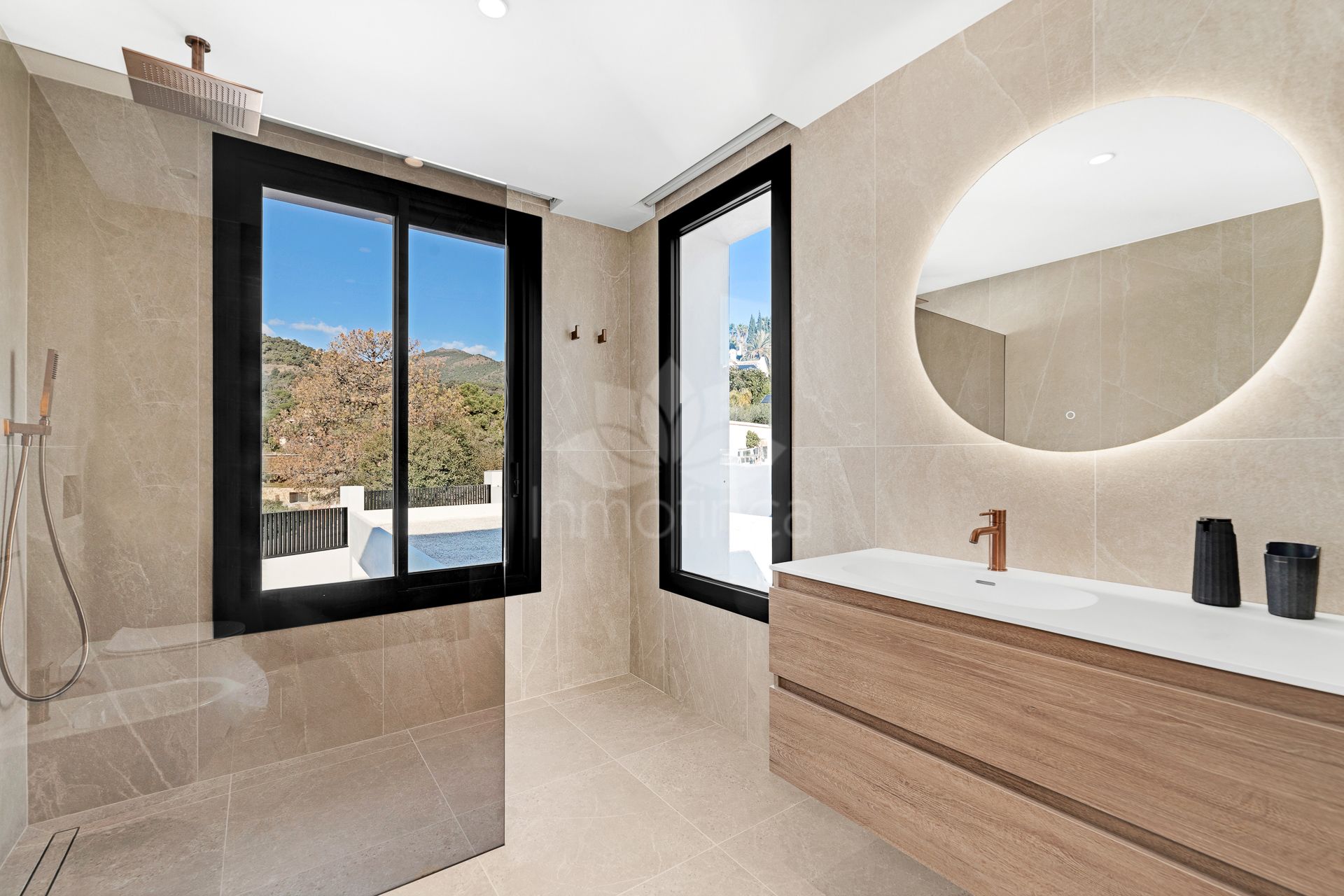 Villa en El Madroñal, Benahavis