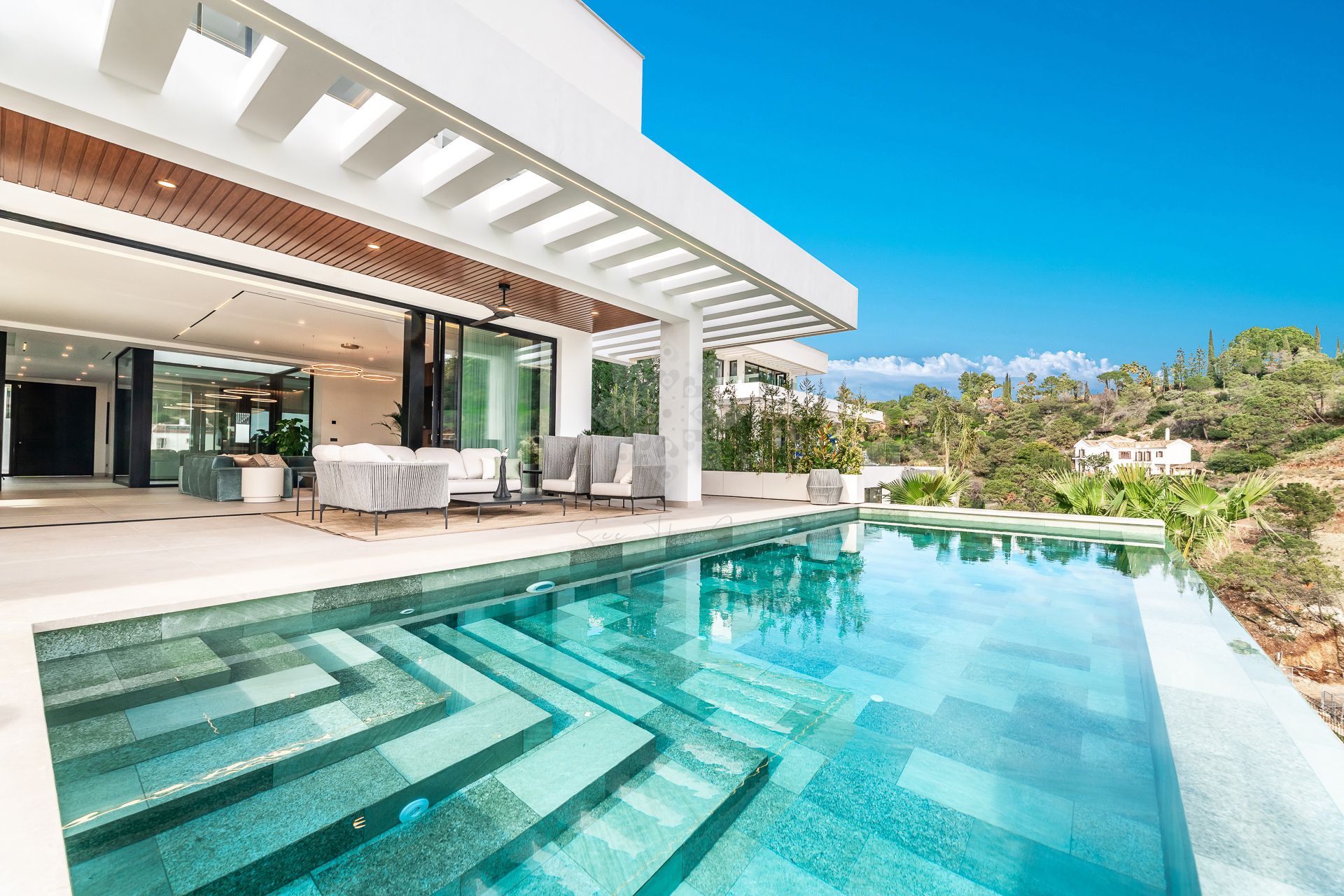 Villa in El Madroñal, Benahavis