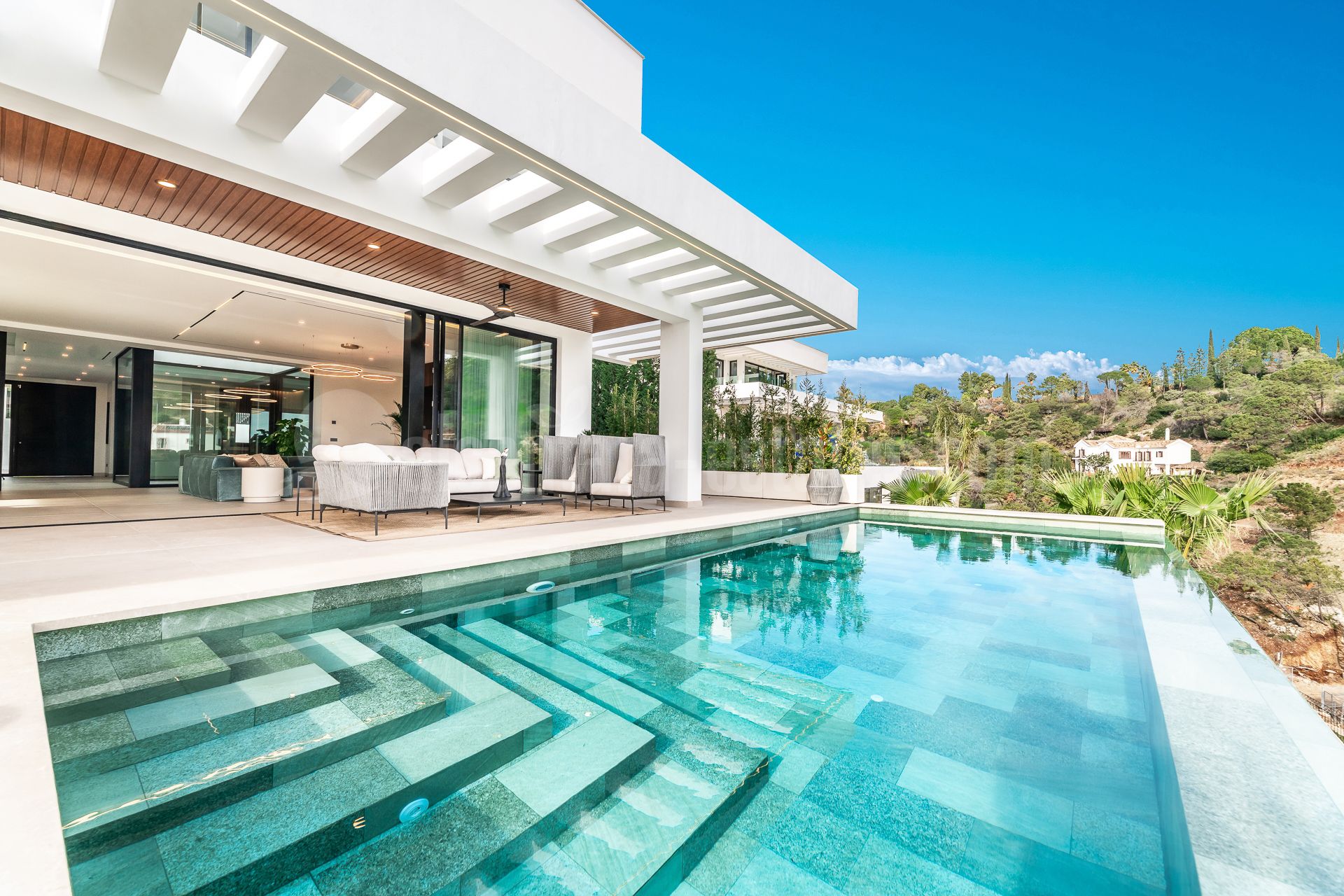 Villa in El Madroñal, Benahavis