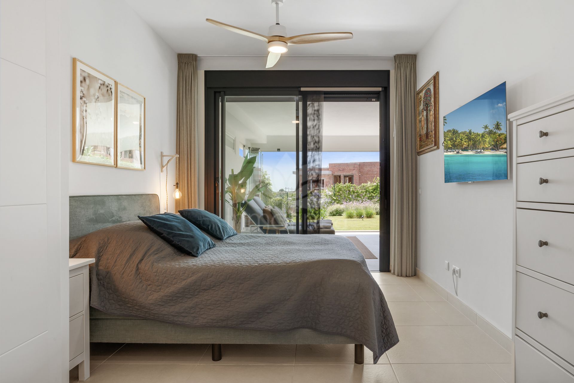 Ground Floor Apartment in Estepona Golf, Estepona