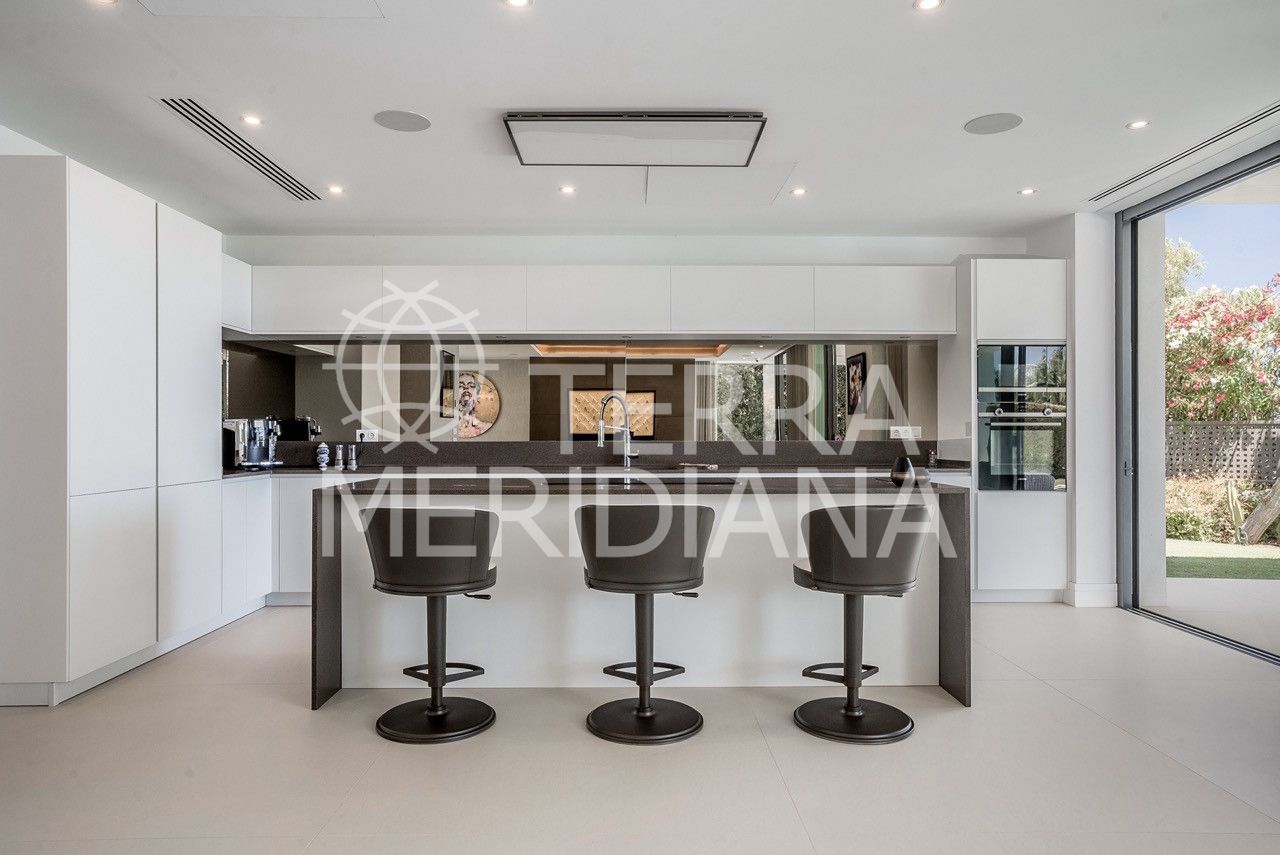 Villa in Golden Mile, Marbella
