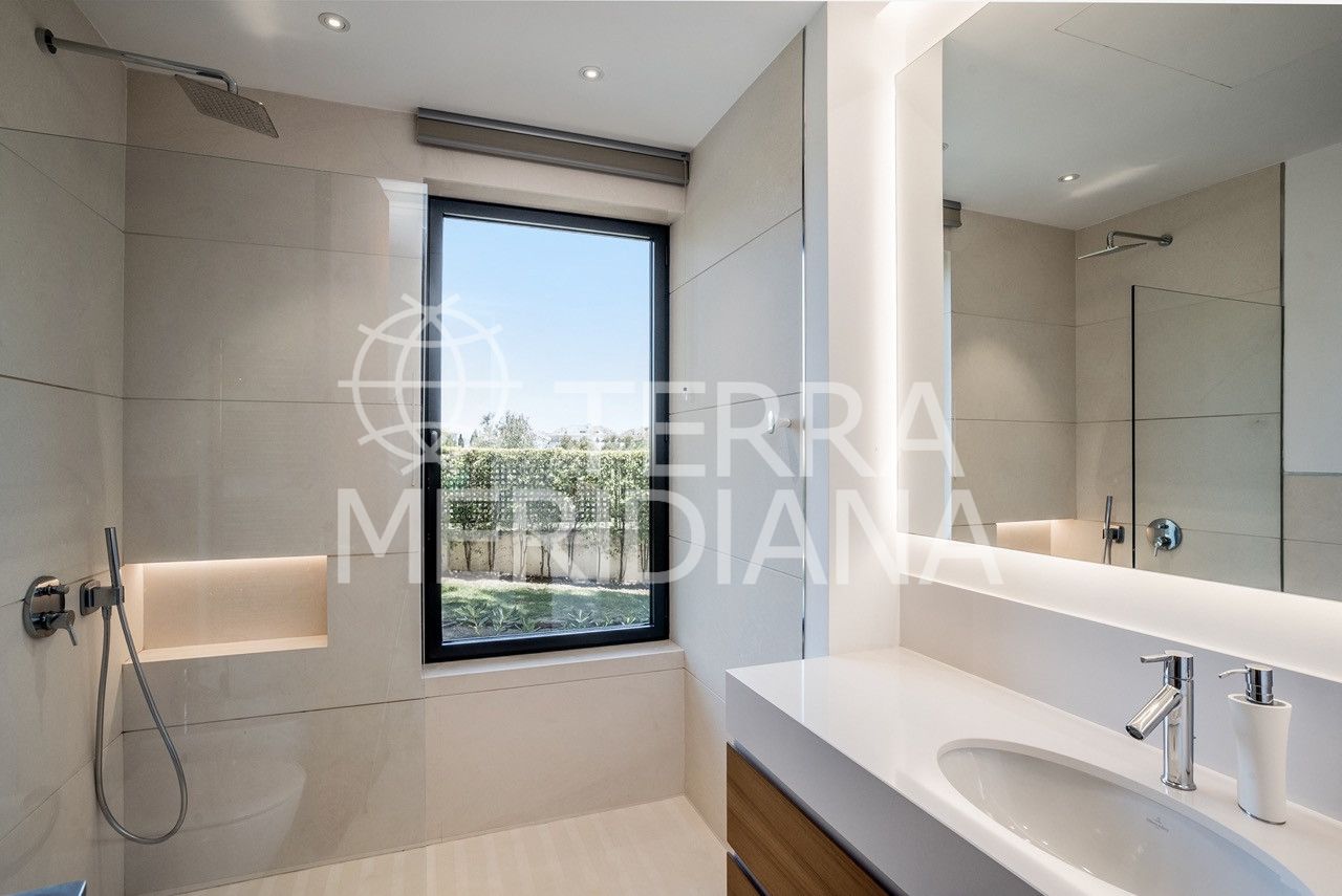 Villa in Golden Mile, Marbella