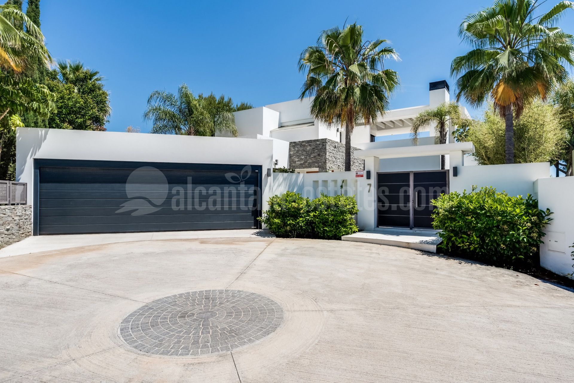Villa in Golden Mile, Marbella