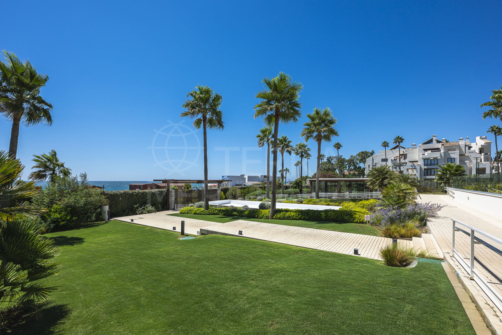 Apartment in Velaya, Estepona