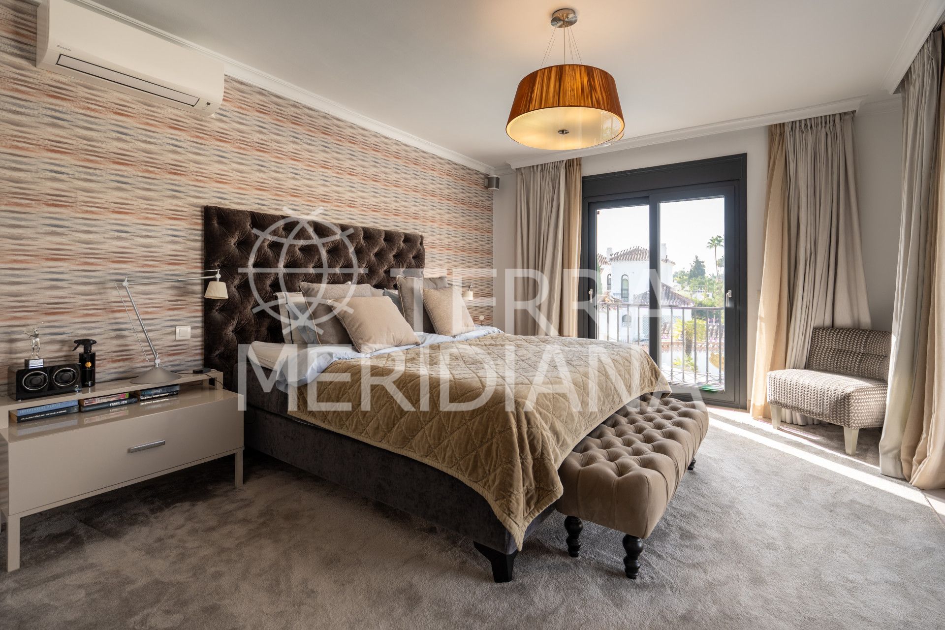 Villa in Parcelas del Golf, Marbella