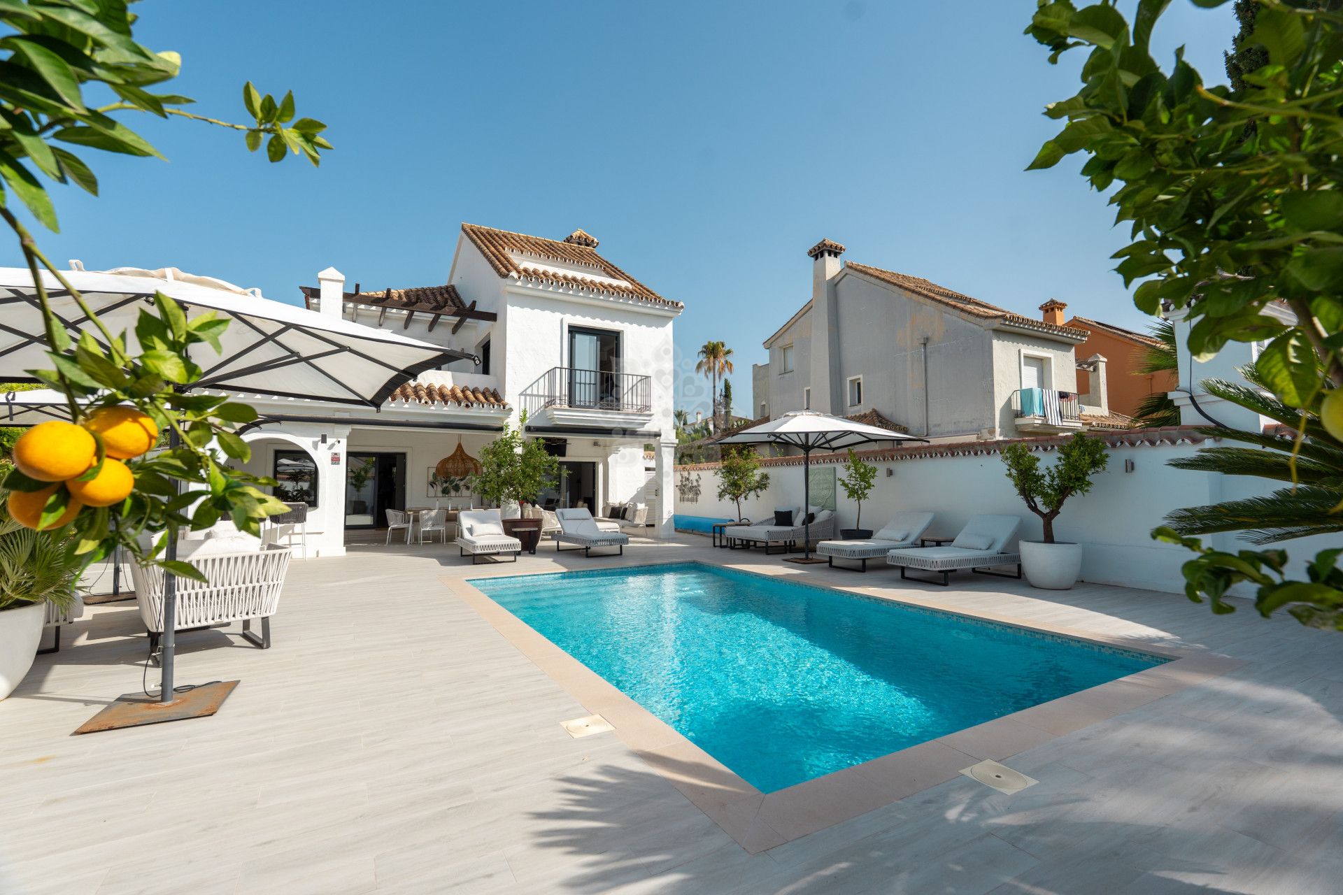 Villa in Parcelas del Golf, Marbella