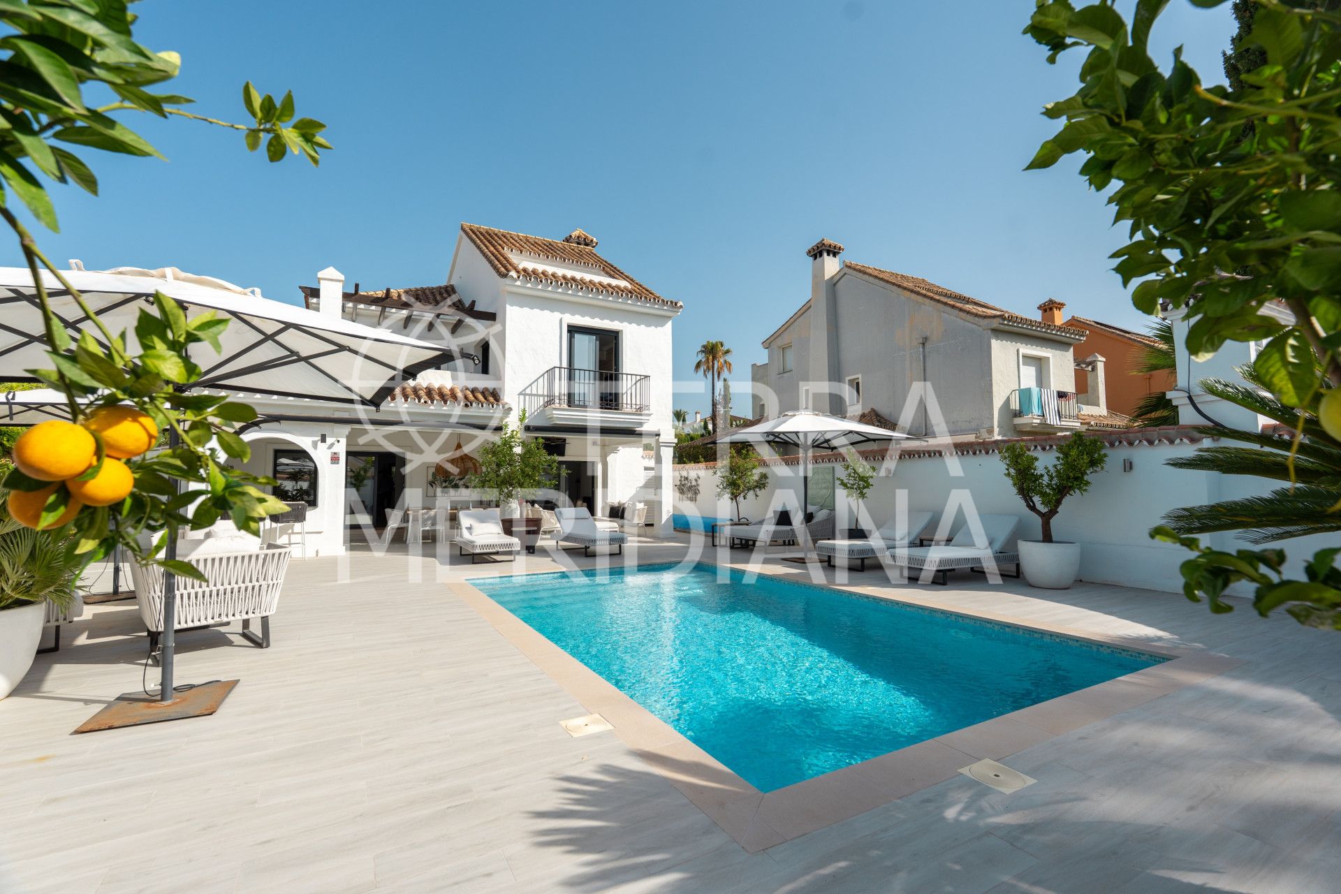 Villa in Parcelas del Golf, Marbella