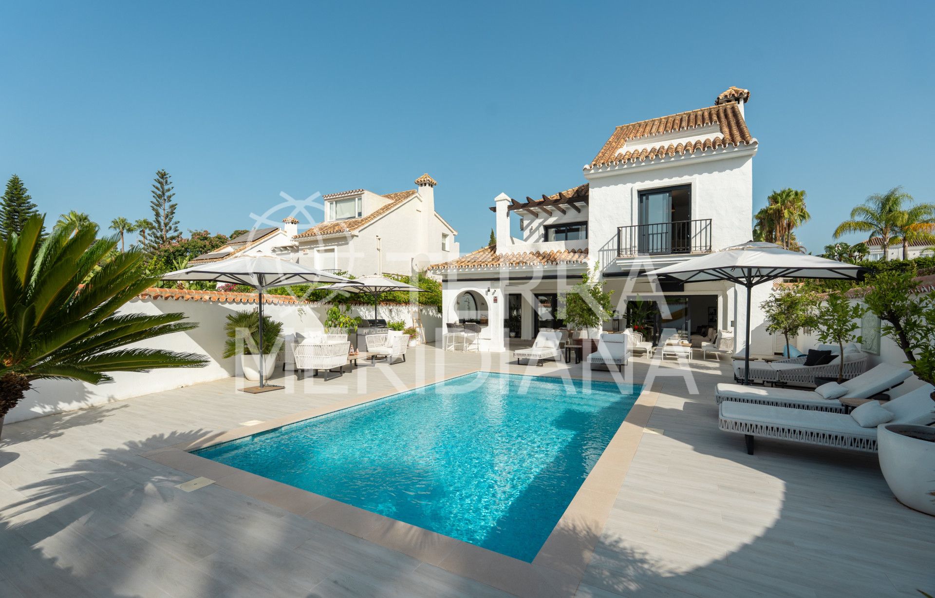 Villa in Parcelas del Golf, Marbella