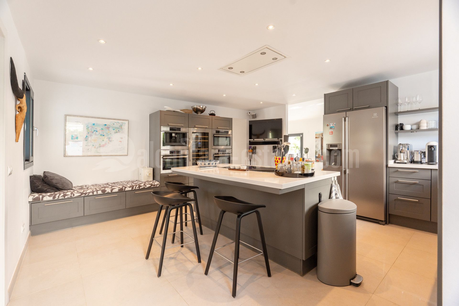 Villa in Parcelas del Golf, Marbella