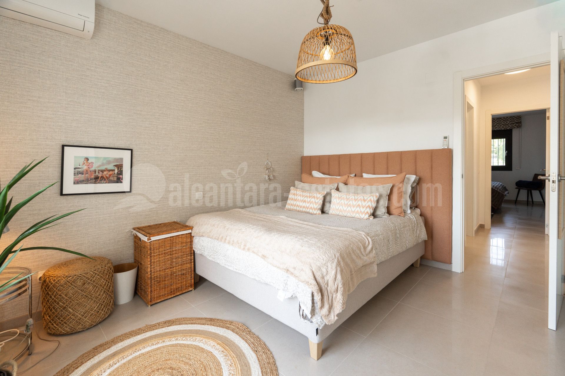Villa in Parcelas del Golf, Marbella