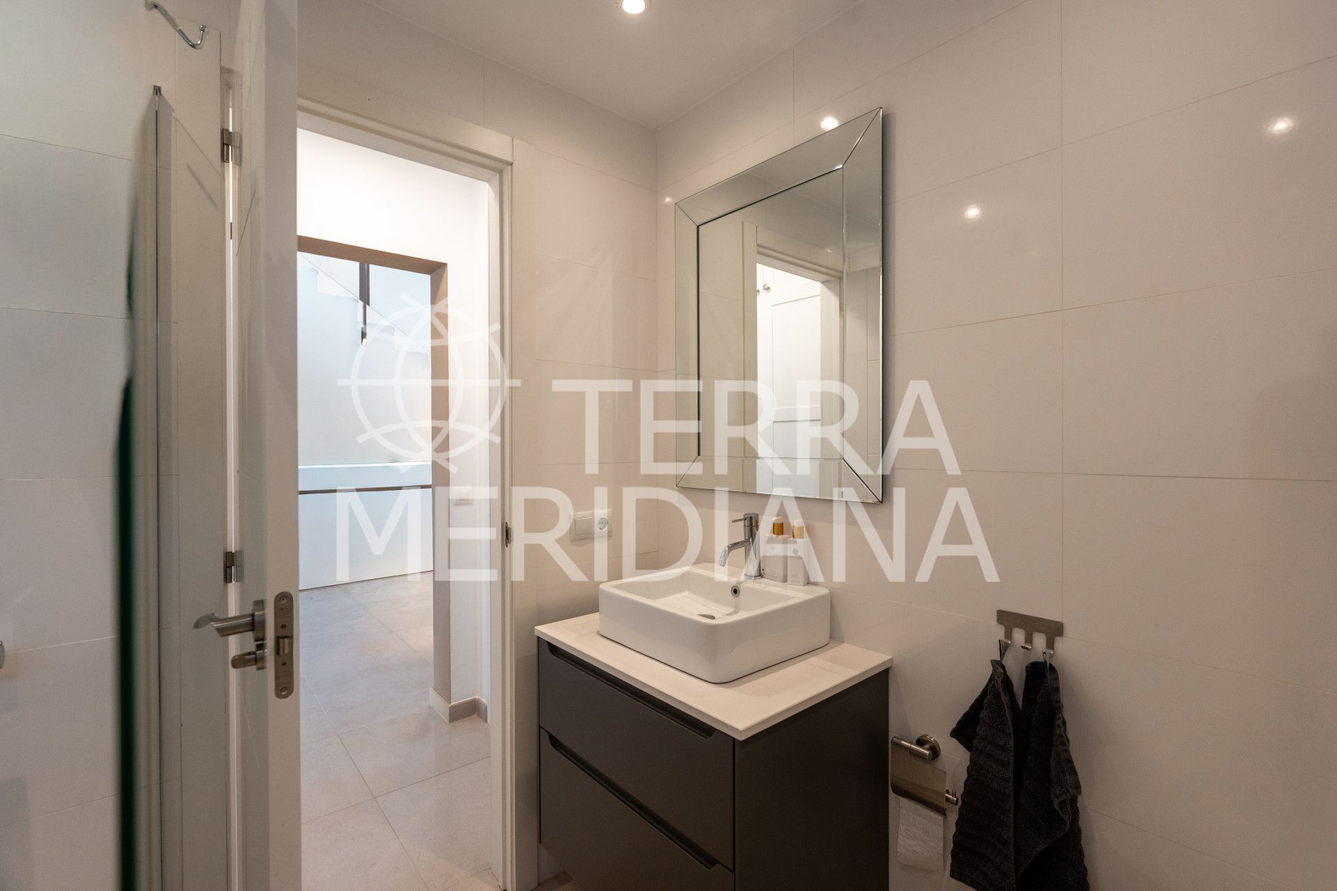 Villa in Parcelas del Golf, Marbella