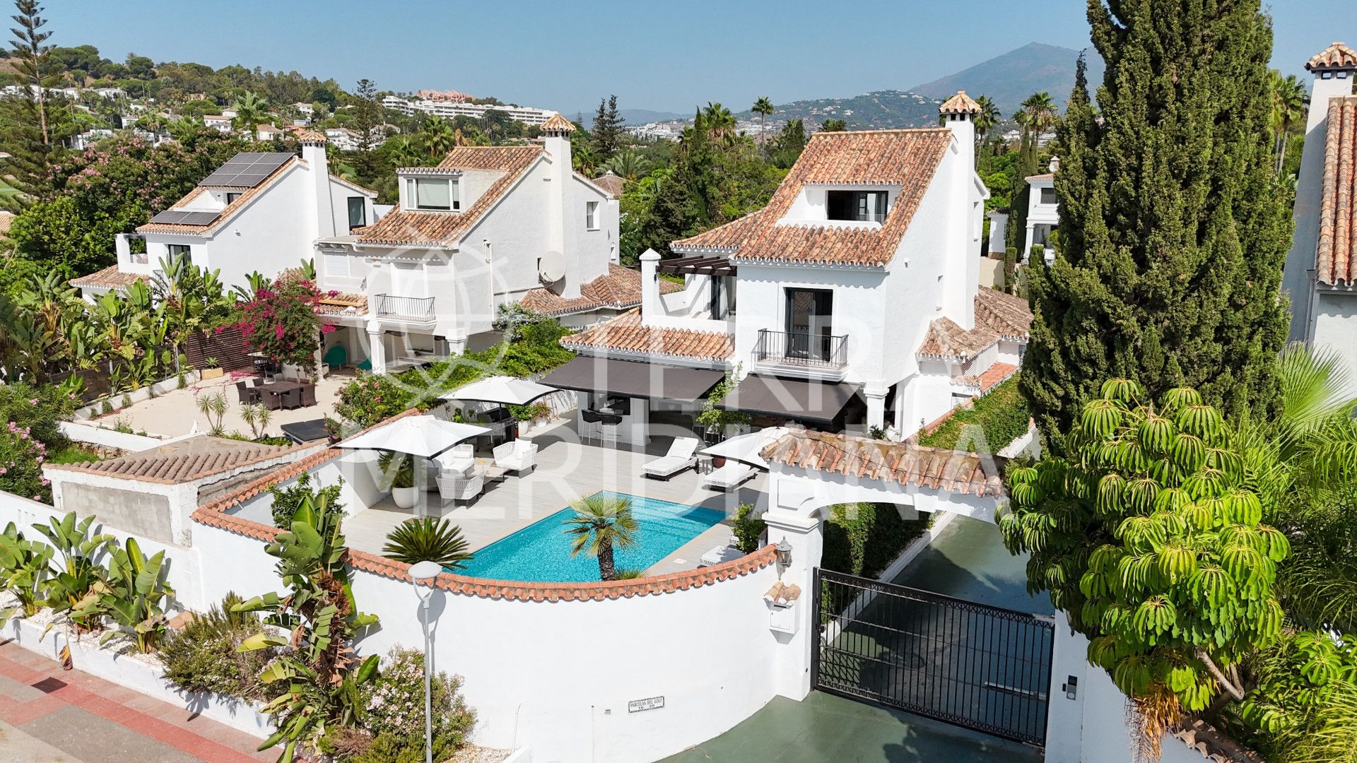 Villa in Parcelas del Golf, Marbella