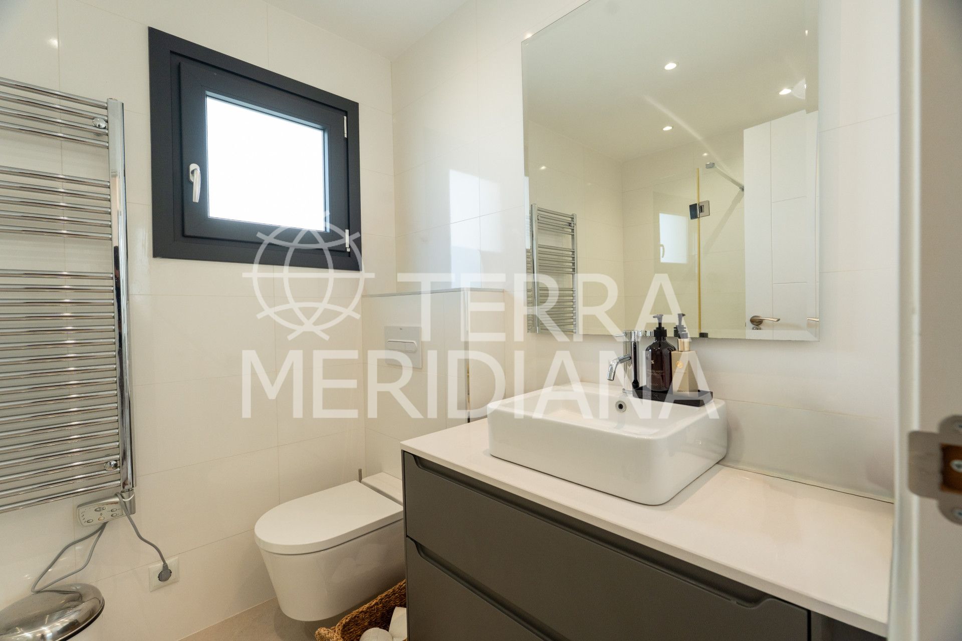 Villa in Parcelas del Golf, Marbella