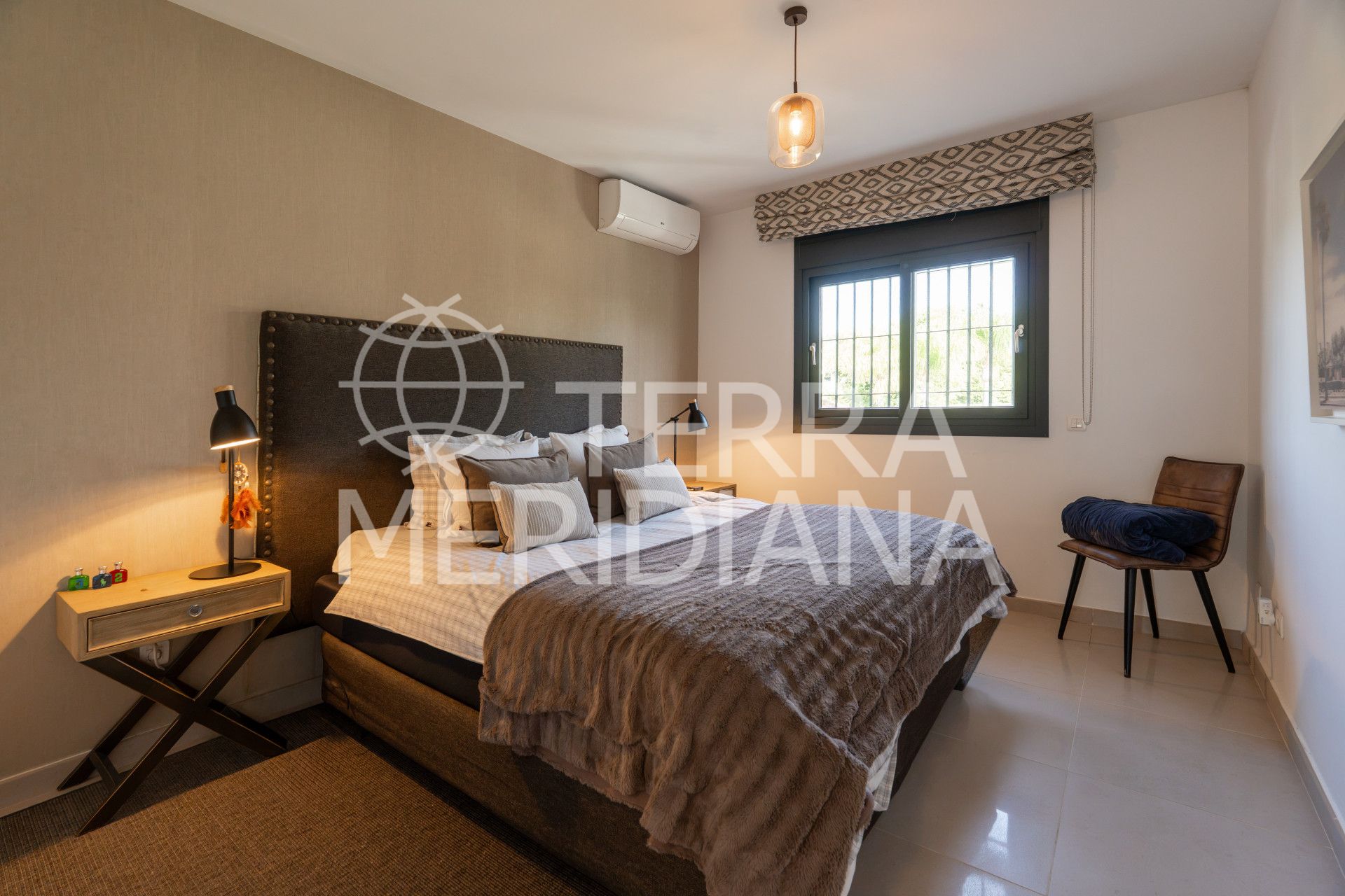 Villa in Parcelas del Golf, Marbella
