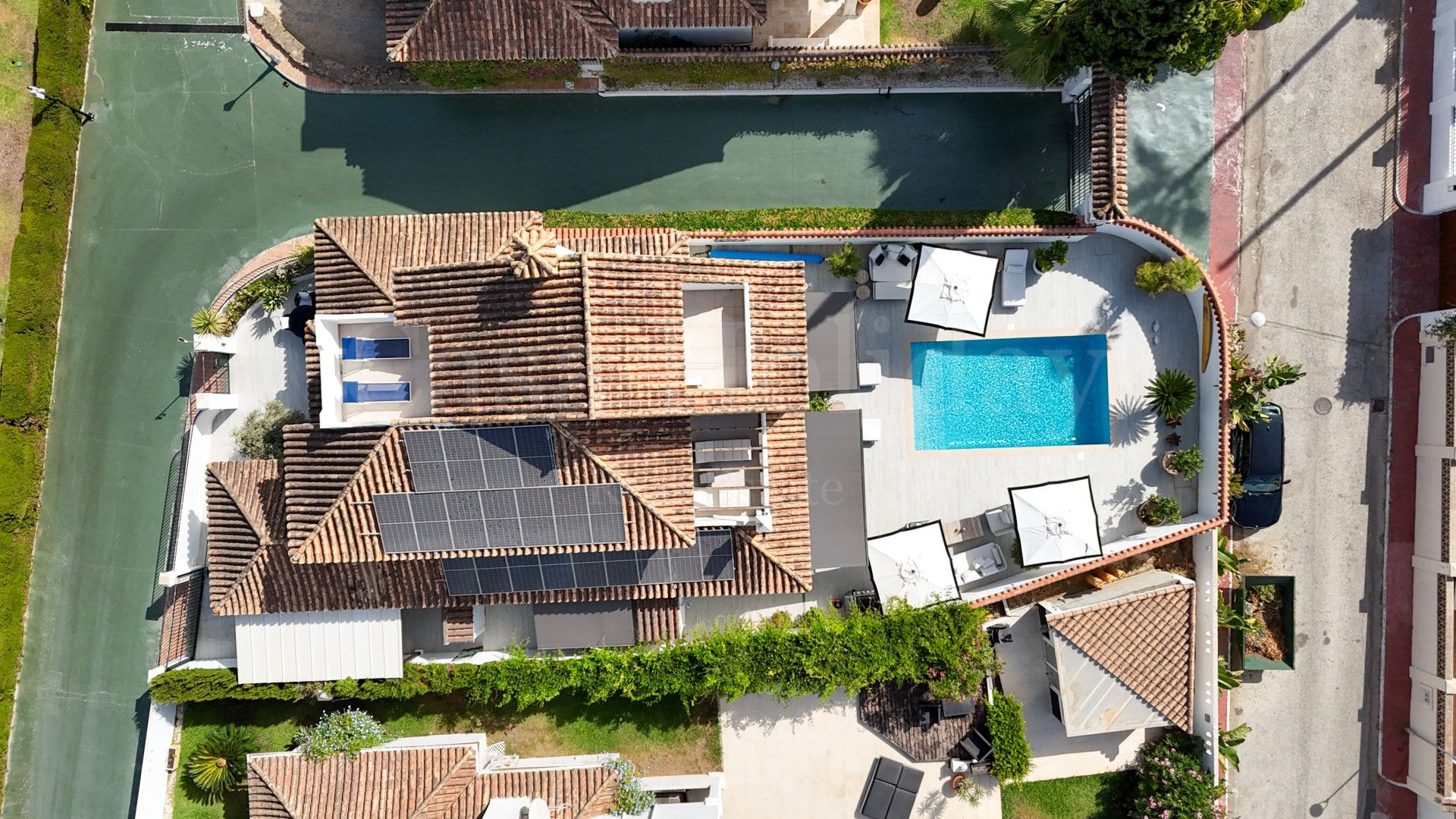 Villa in Parcelas del Golf, Marbella