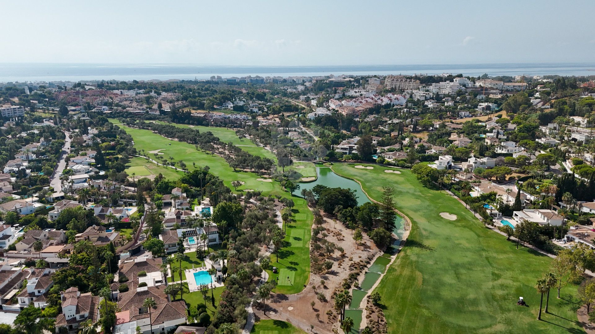 Villa in Parcelas del Golf, Marbella