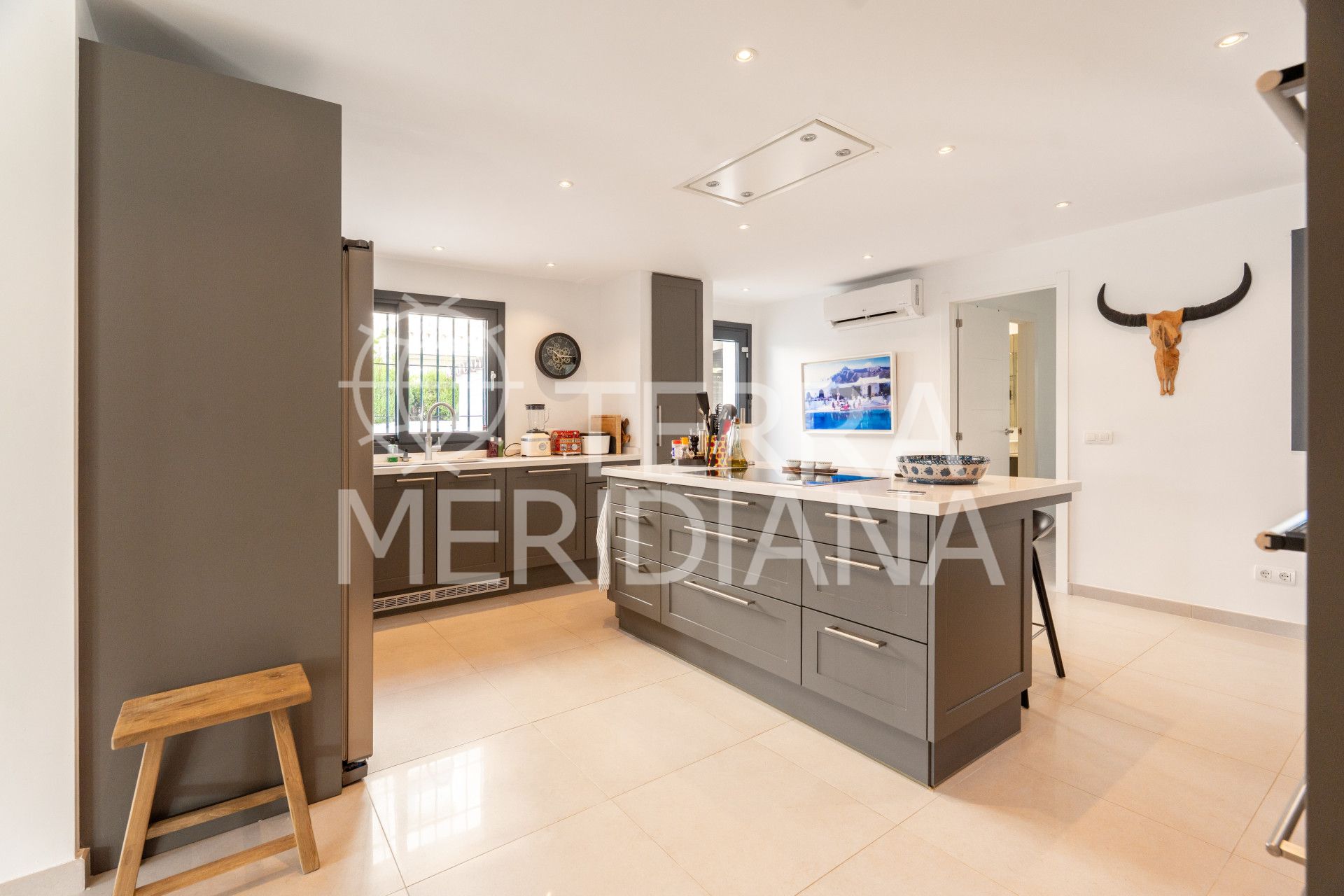 Villa in Parcelas del Golf, Marbella