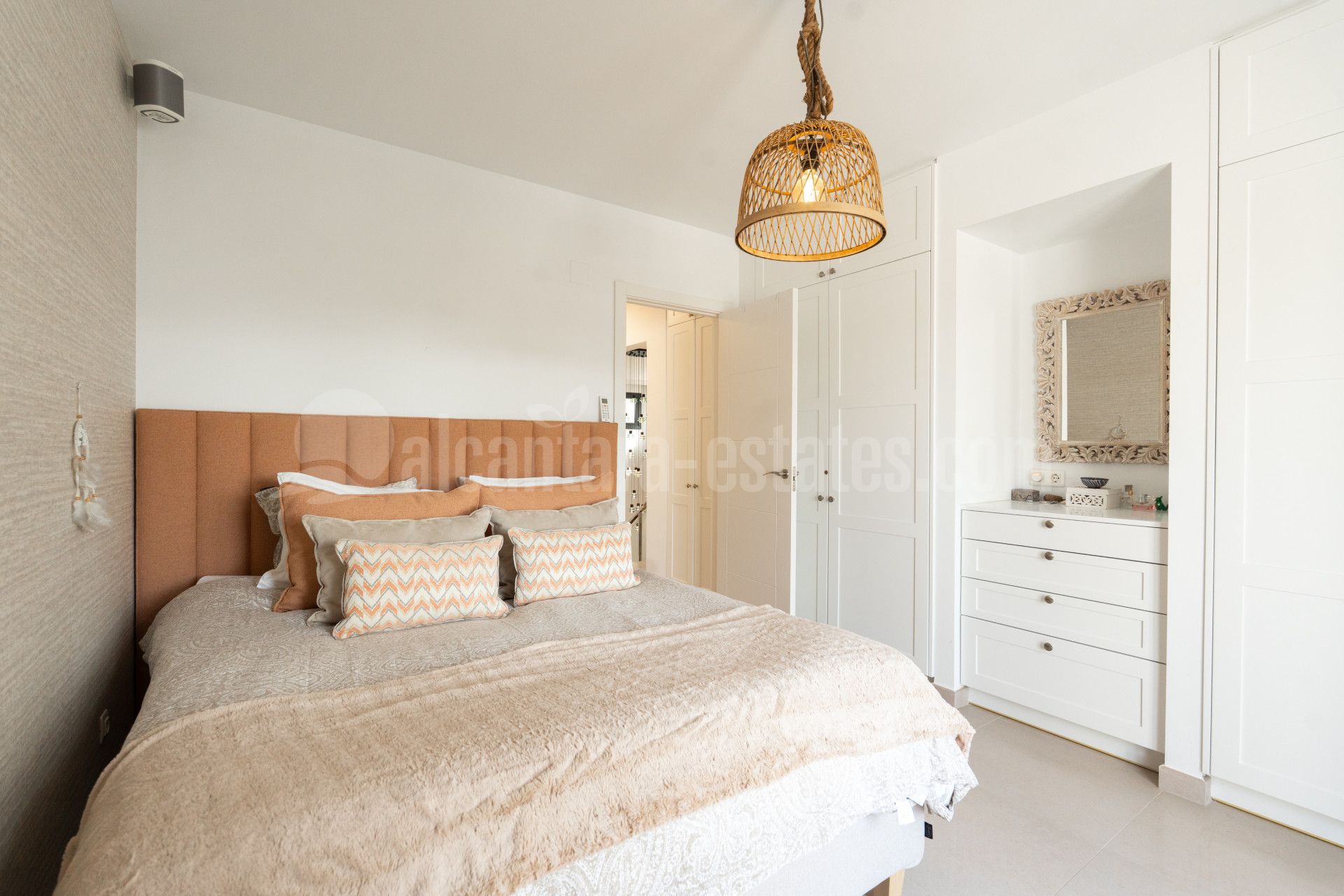 Villa in Parcelas del Golf, Marbella
