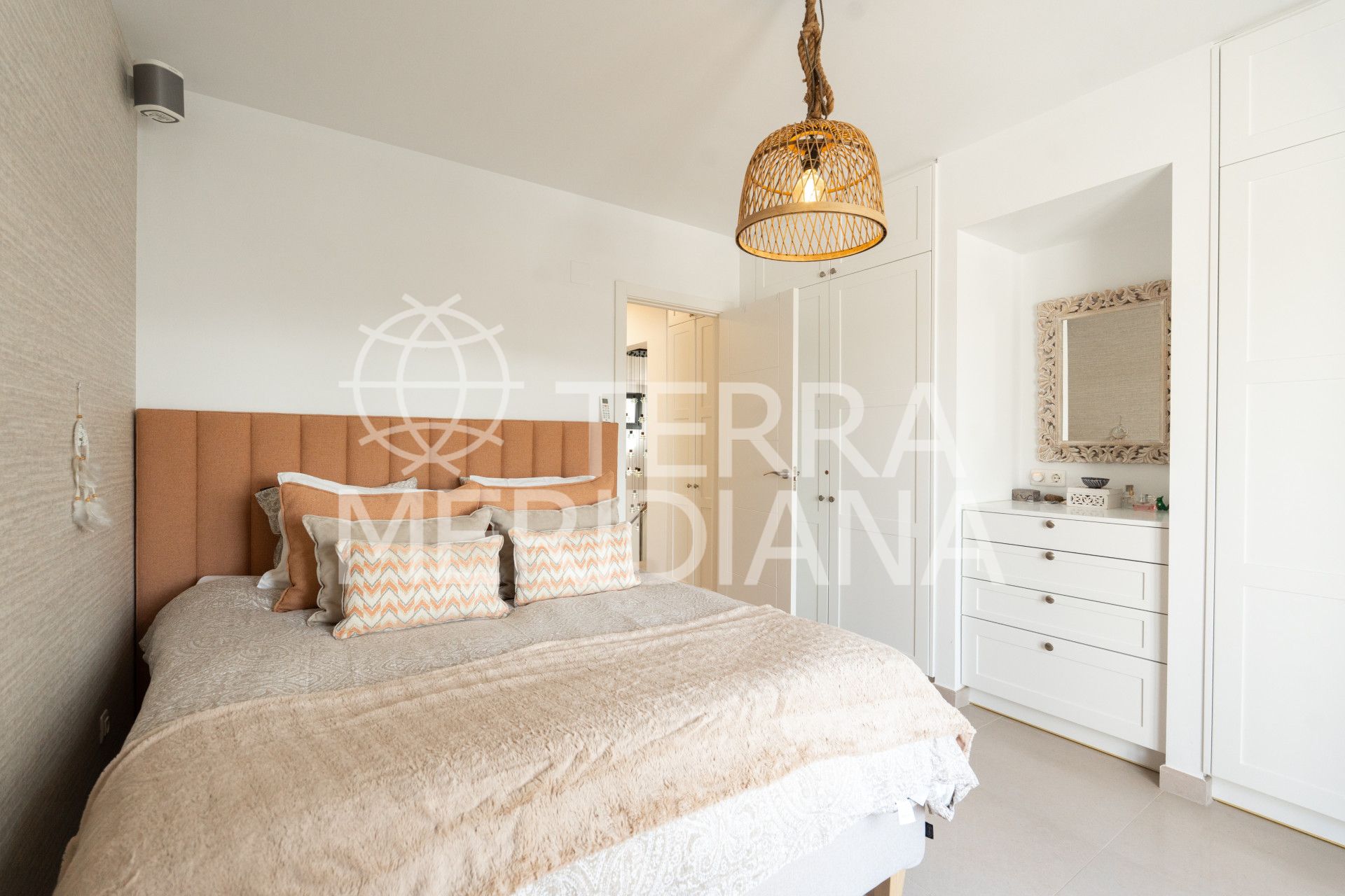 Villa in Parcelas del Golf, Marbella