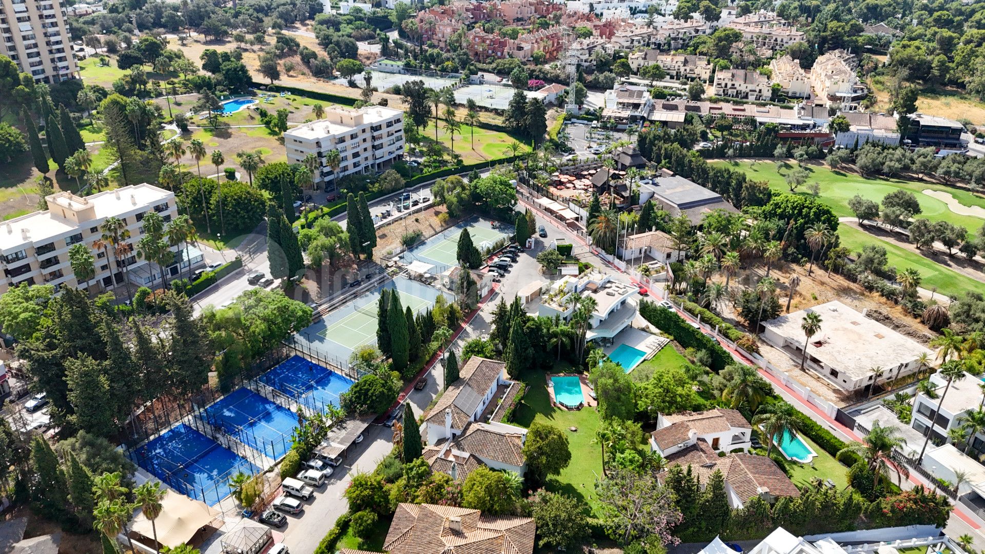 Villa in Parcelas del Golf, Marbella