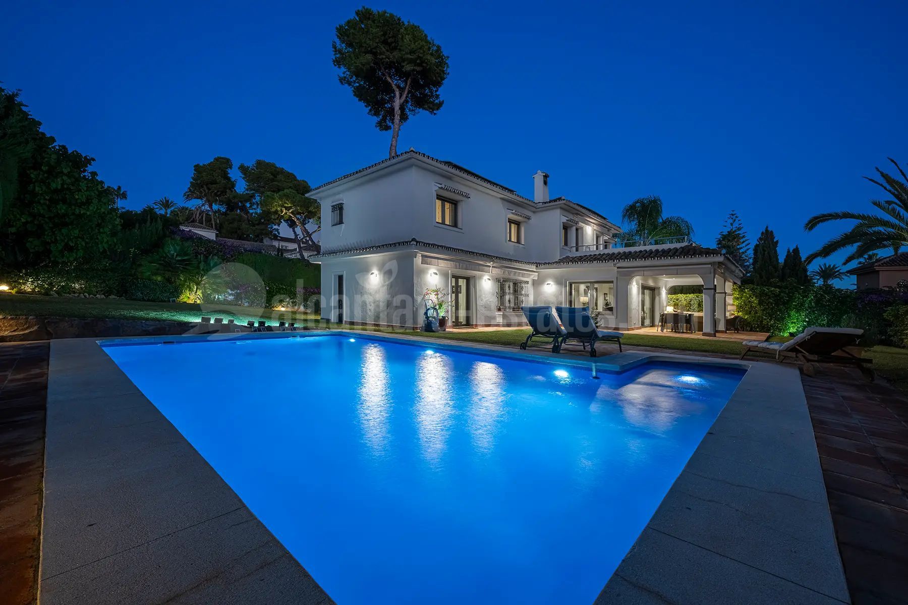 Villa in Los Monteros Playa, Marbella