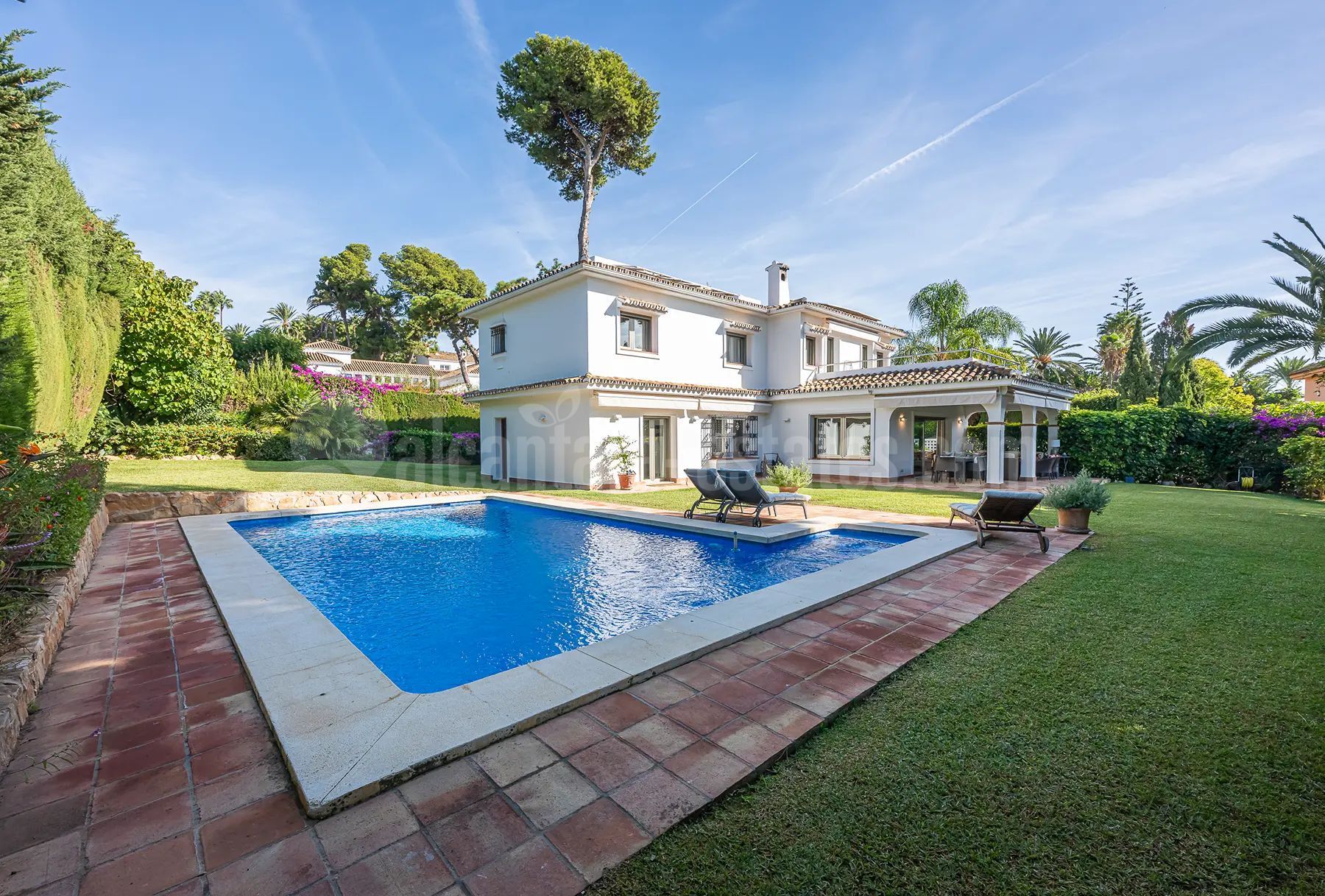 Villa in Los Monteros Playa, Marbella