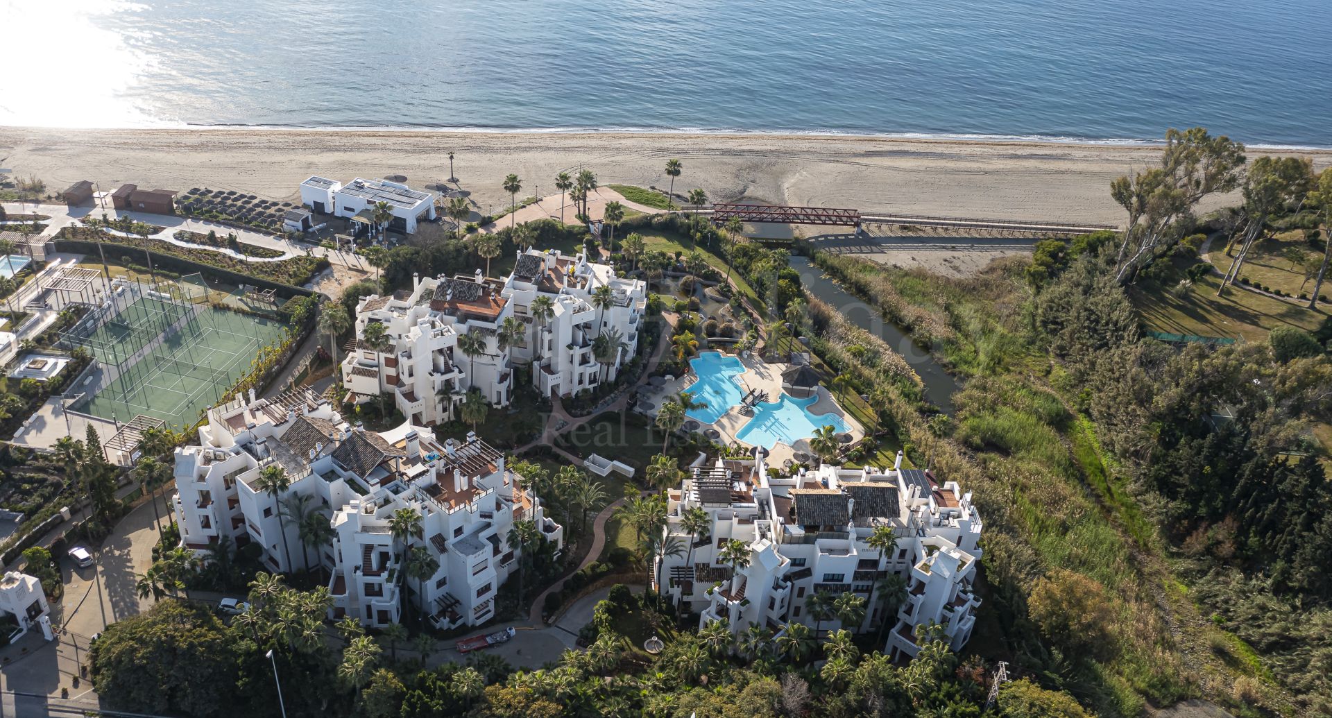 Apartamento Planta Baja en Bahía del Velerín, Estepona