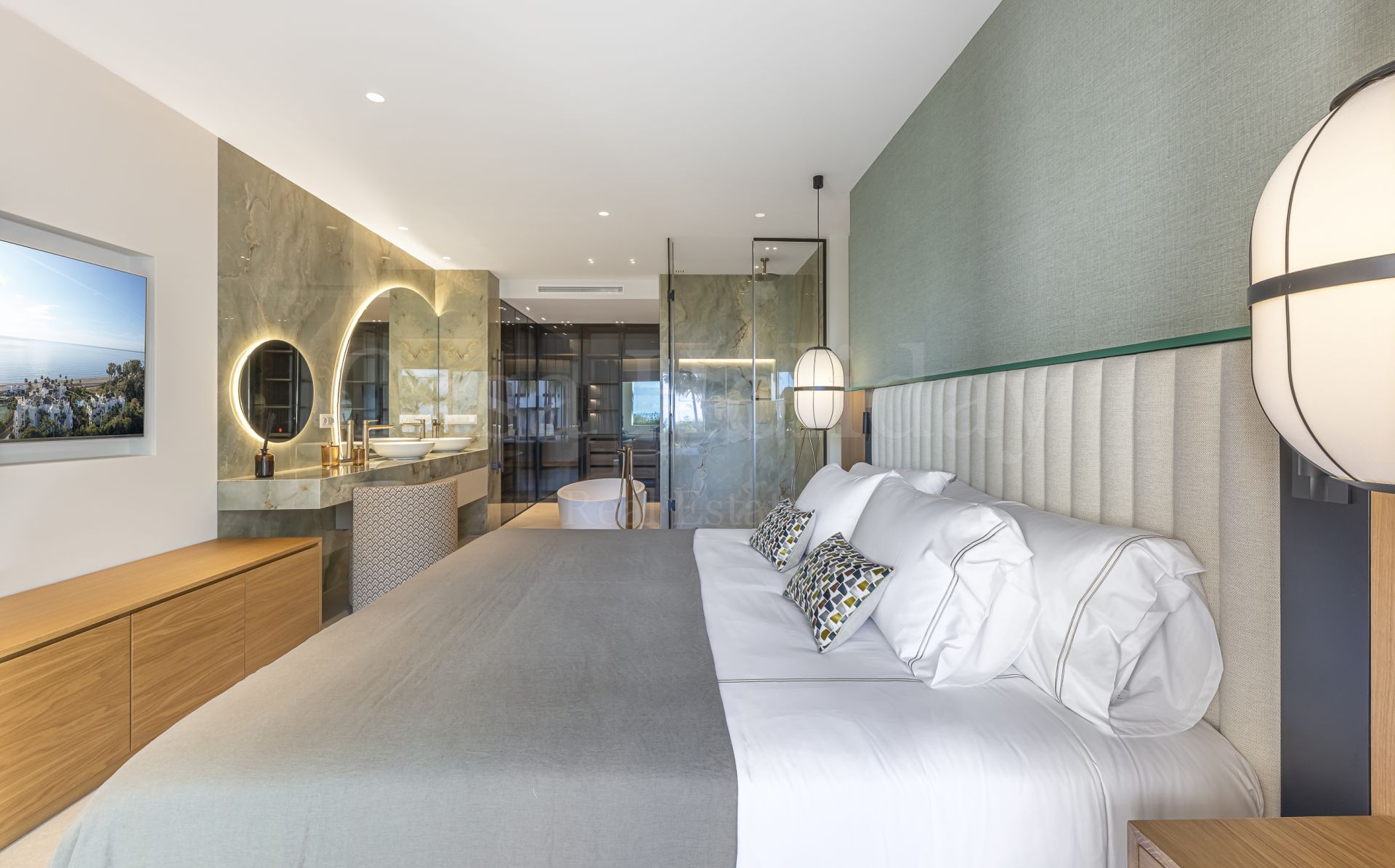 Apartamento en Bahía del Velerín, Estepona