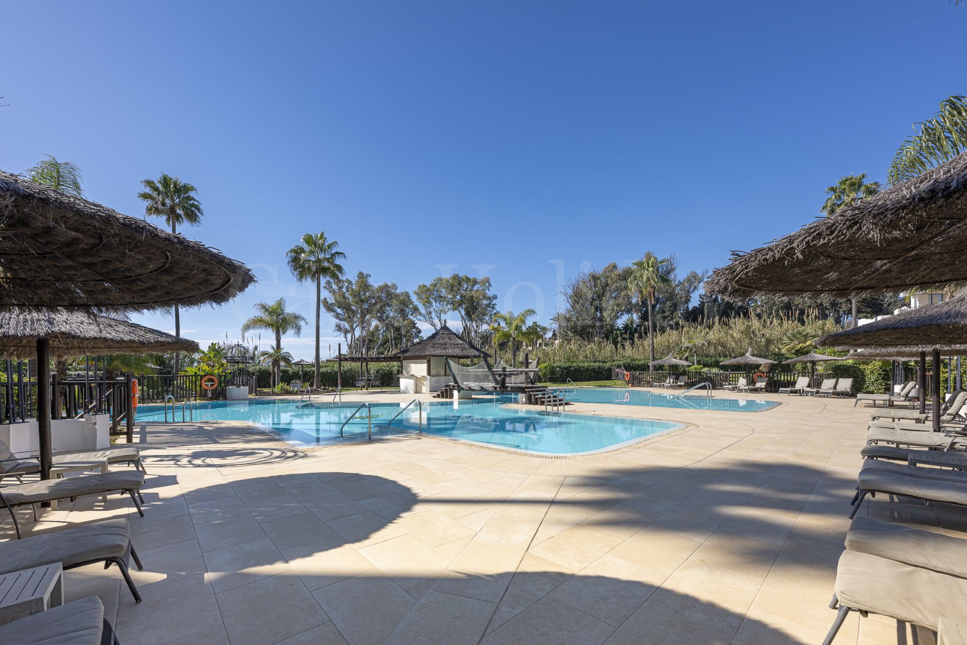 Apartamento en Bahía del Velerín, Estepona