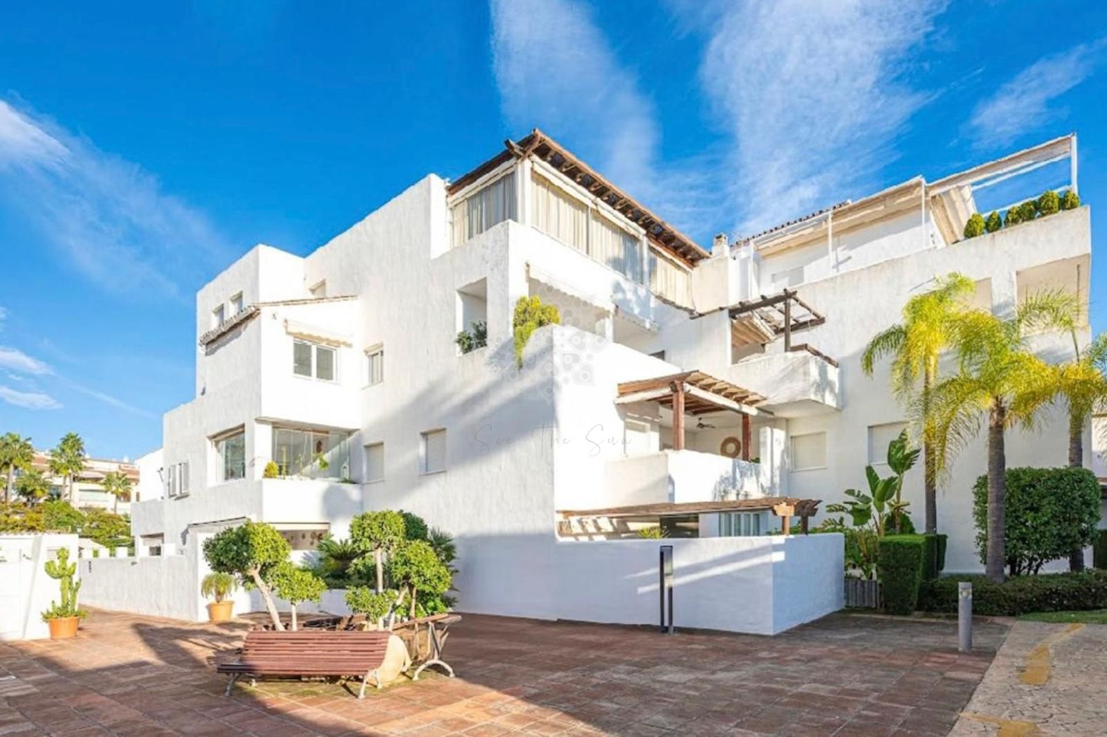 Apartment in Bahia de Marbella, Marbella
