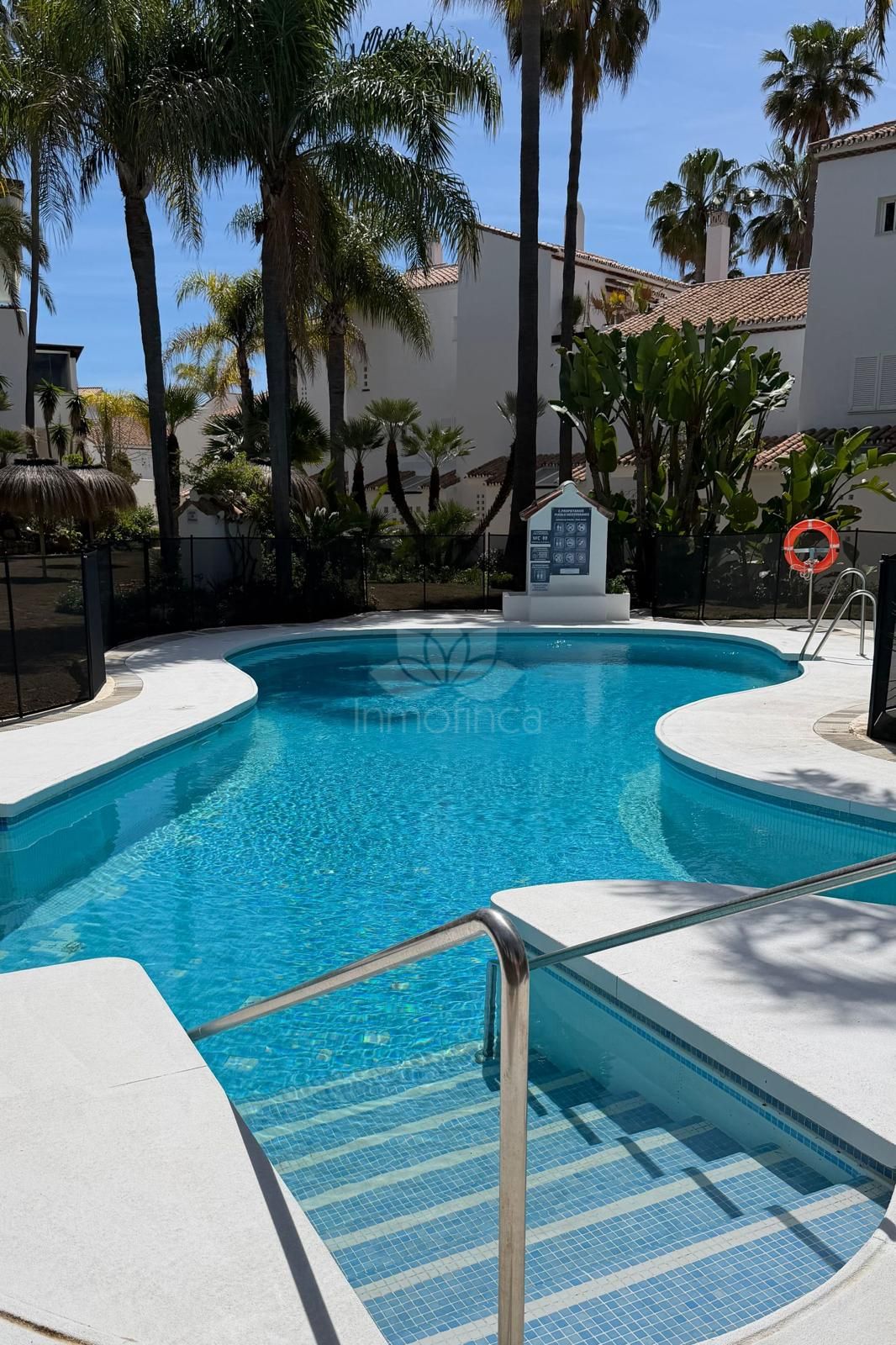 Apartment in Bahia de Marbella, Marbella
